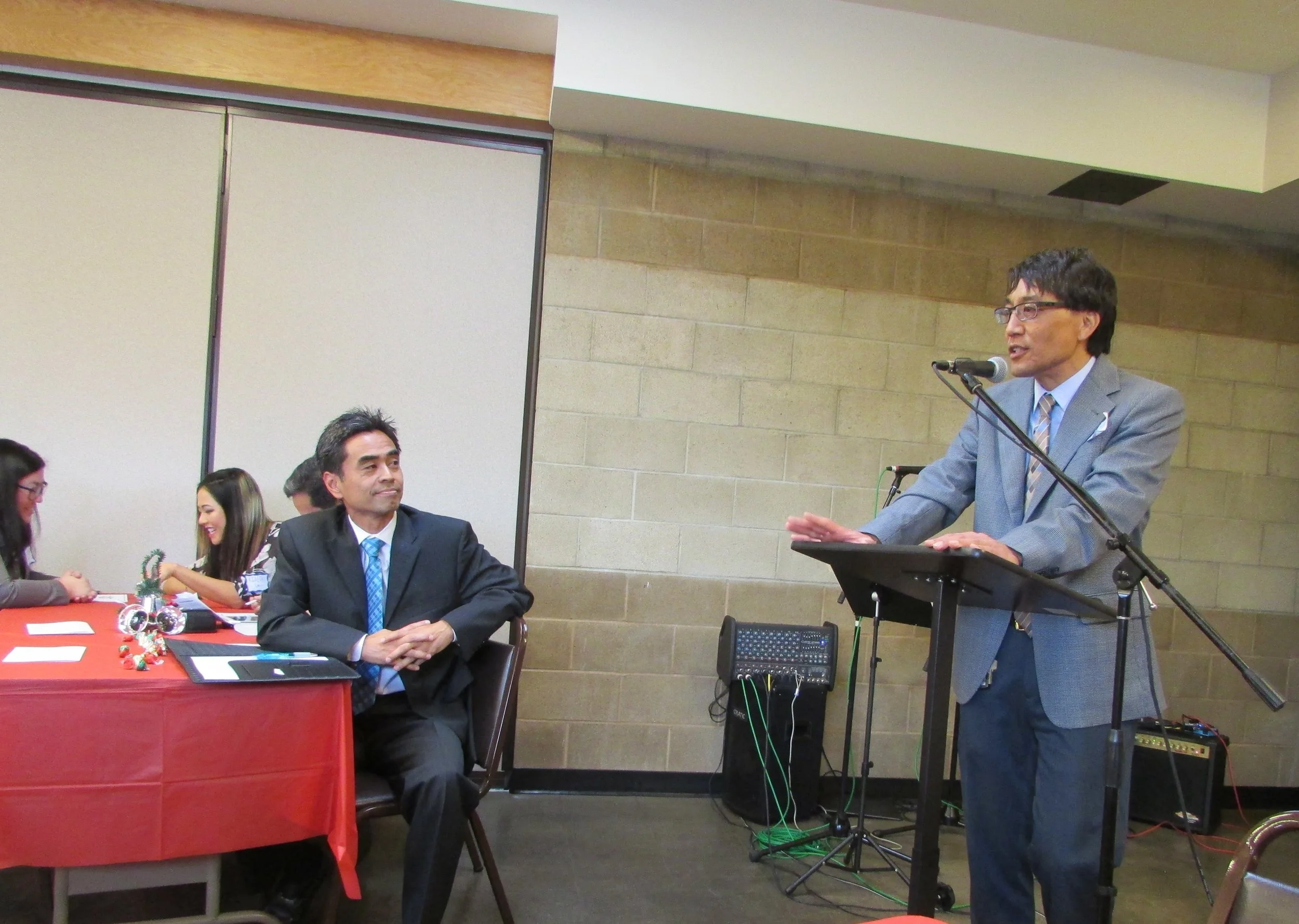 Chapter President John Saito introduces Keynote Speaker, Hon. James Toma, Councilmember, City of West Covina.