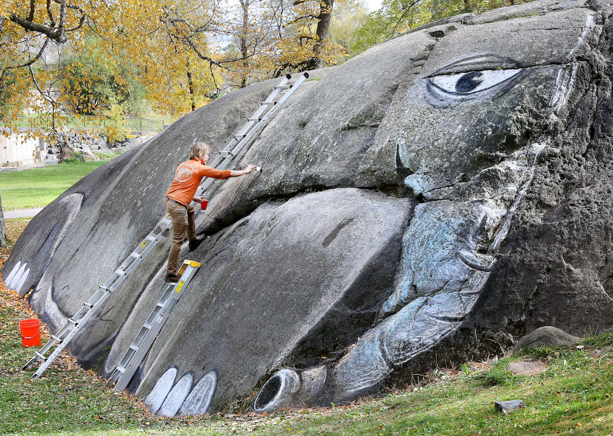 Adam Swanson Elephant Rock 10-18-2016 _Bob_King_small.jpeg