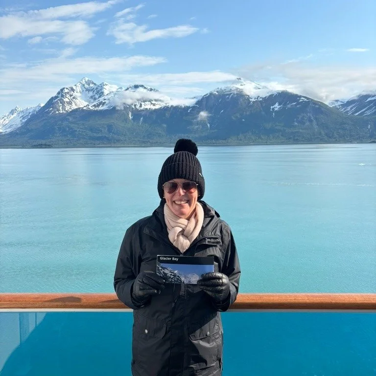 Ready to beat the summer heat?? ALASKA offers comfortable temps, stunning mountain vistas, and unrivaled wildlife. We sailed the Sapphire Princess from Vancouver to Whittier this summer, and saw all the greatest hits! But the biggest jewel of all was