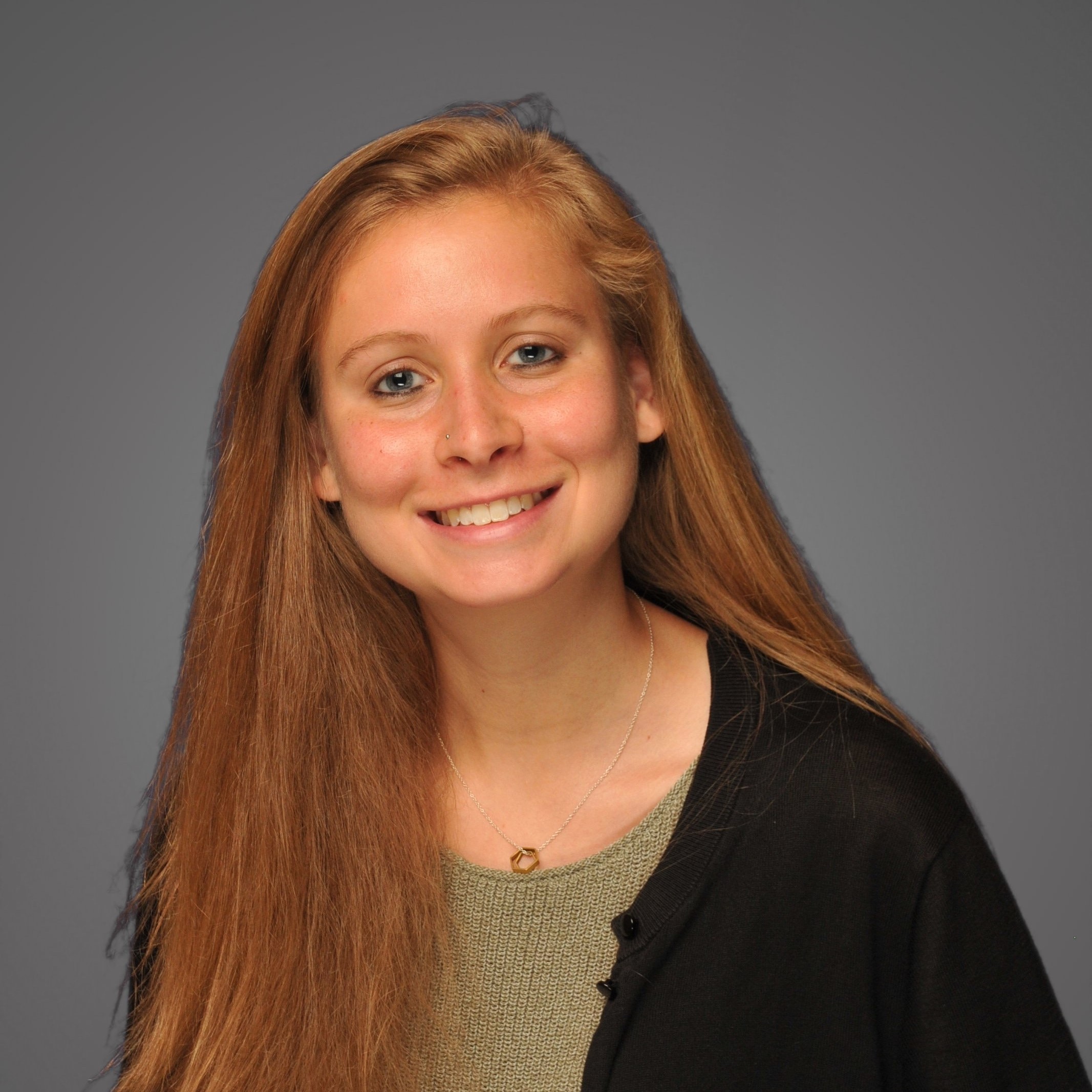 R_3sh6lS1OwuM9dNV_ProfessionalPhoto_cropped.jpeg
