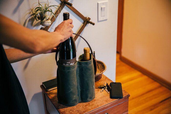 Adelsheim wine caddy by Orox Leather