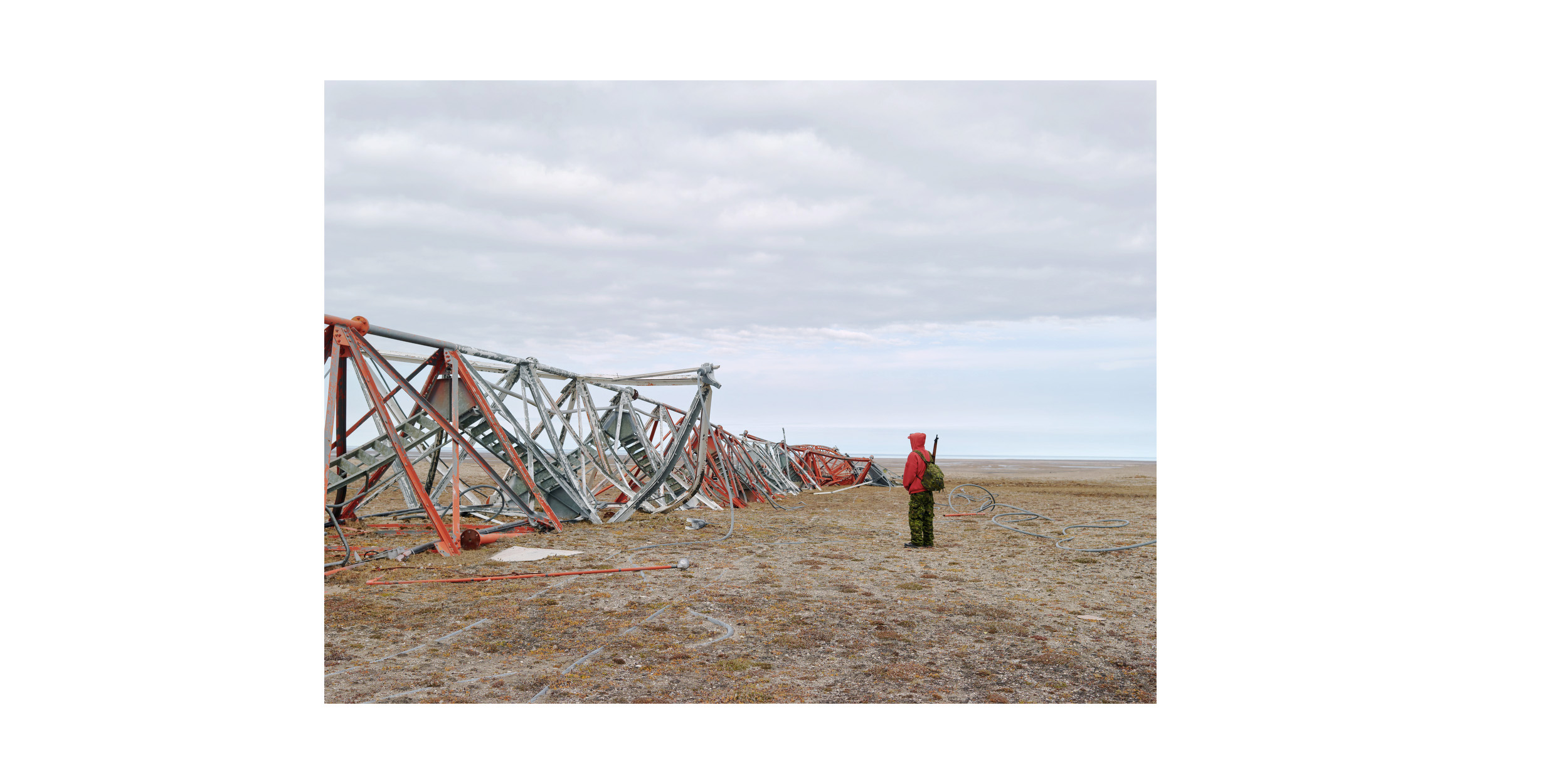  Canada’s Arctic is its last frontier. The Far North makes up more than 40 percent of its landmass (roughly 2,436,855 sq. km), but contains less than 1 percent of Canada’s population. Rising sea and air temperatures due to climate change are contribu