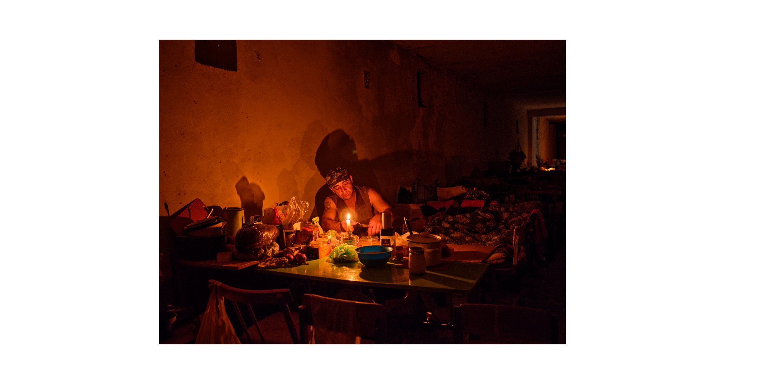  Oleg eating lunch, Velyka Novosilka, Donbas region, Ukraine 