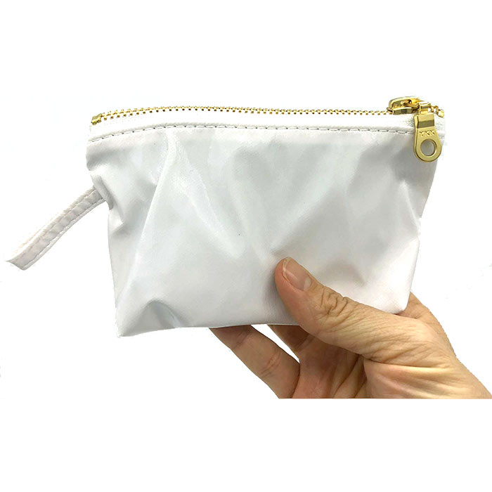 peelux-white-case-hand.jpg