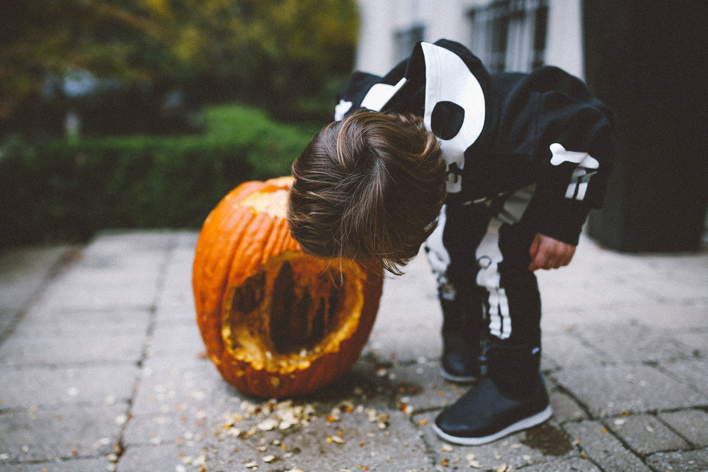 toddlerskeletoncostume80.jpg