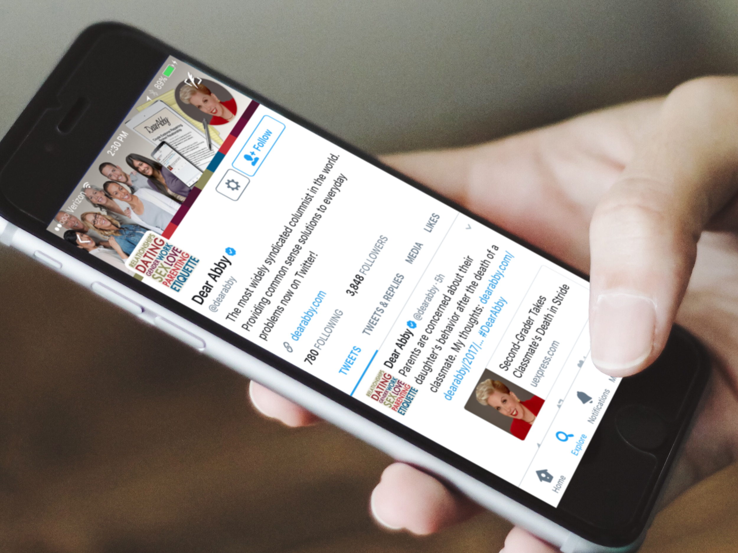 Dear Abby: Twitter / mobile