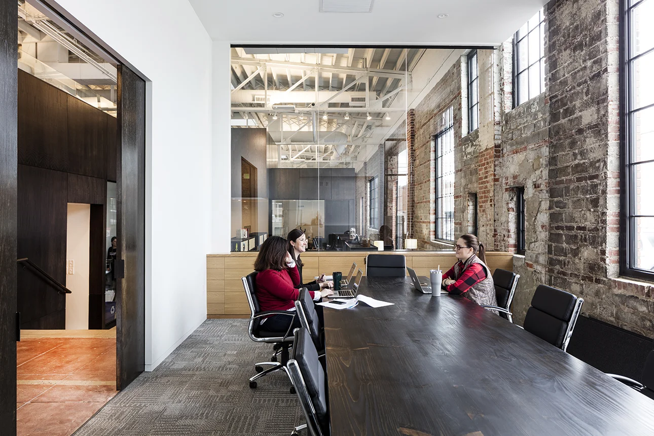 CORPORATE_1005_IMAGE_11.jpg