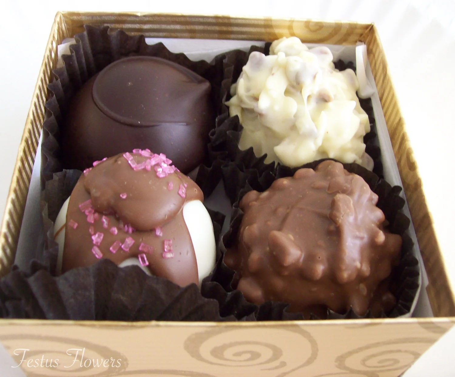 Chocolates-Mixed Truffle Gift Box2.jpg