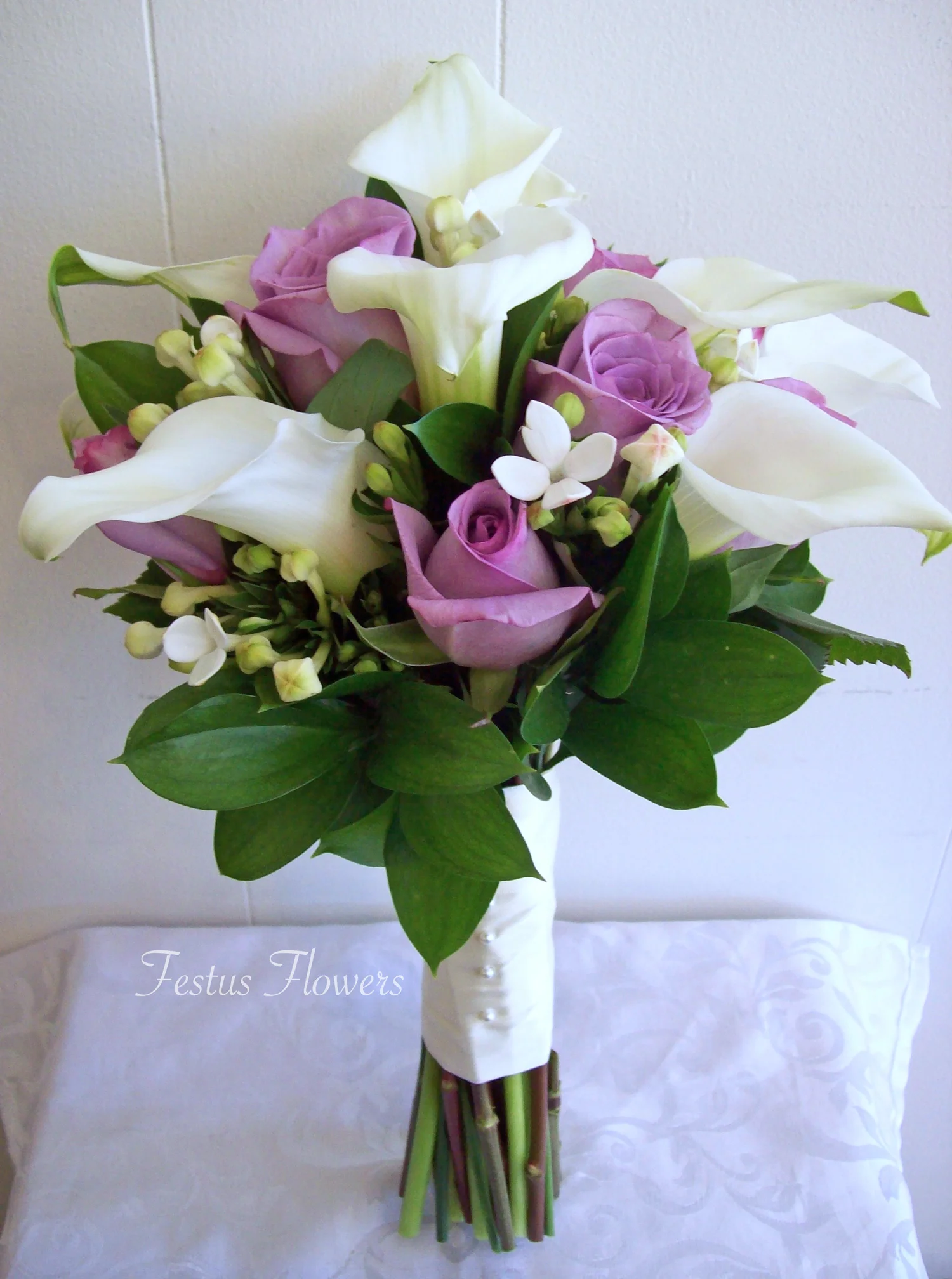 Wedding-Lavender & White Bouquet .jpg