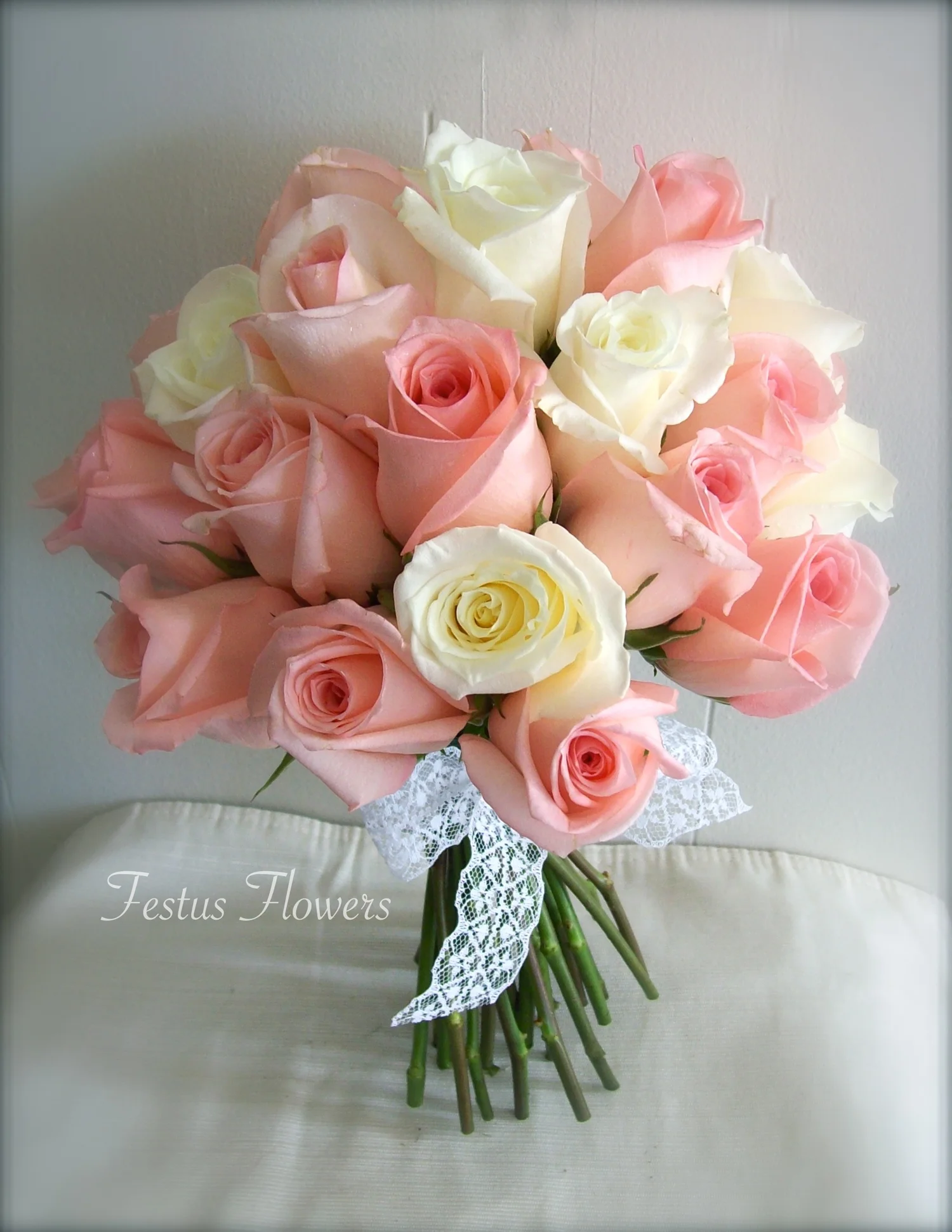 Wedding-Peach and White Rose BQT18.jpg