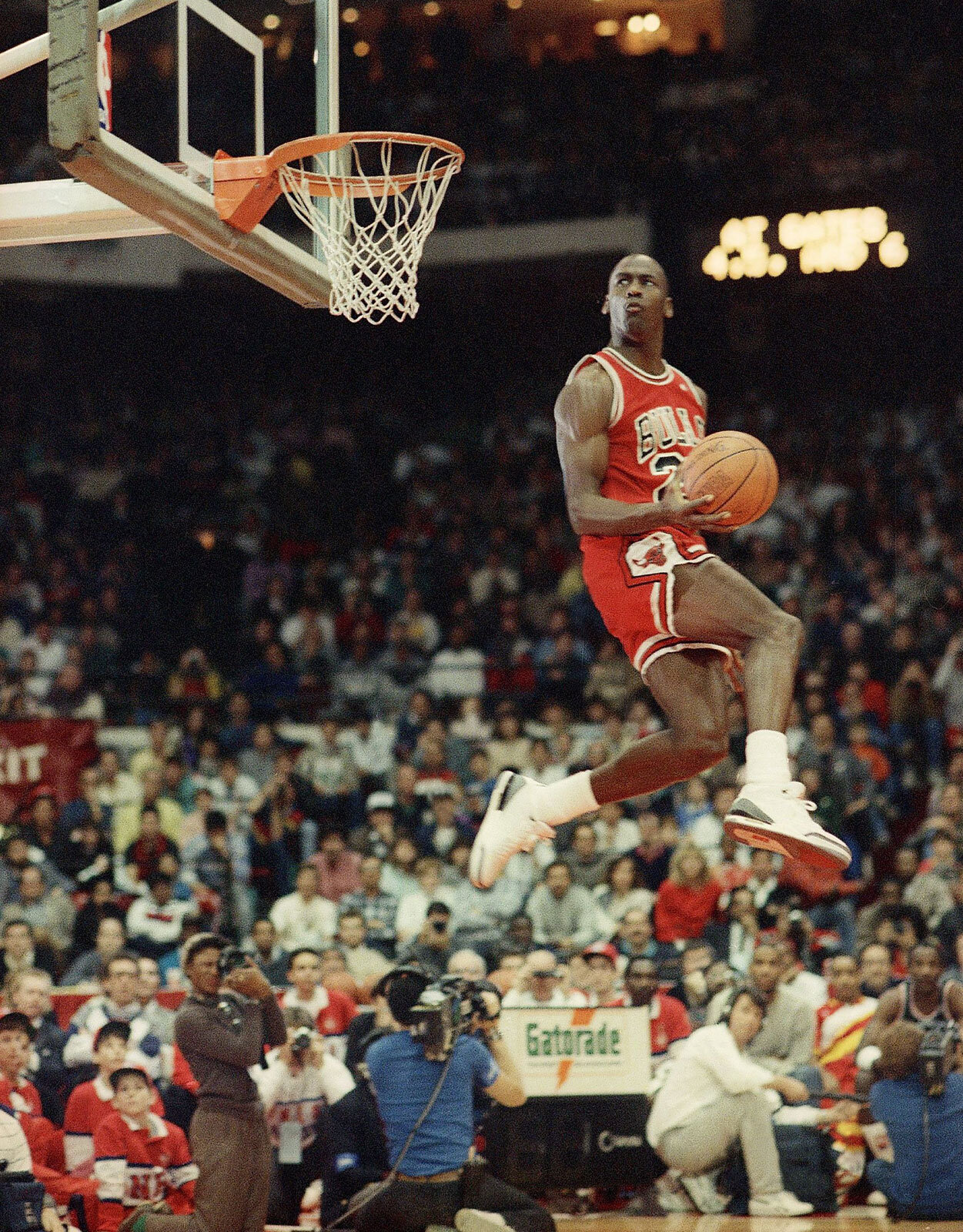 Michael-Jordan-1988.jpg