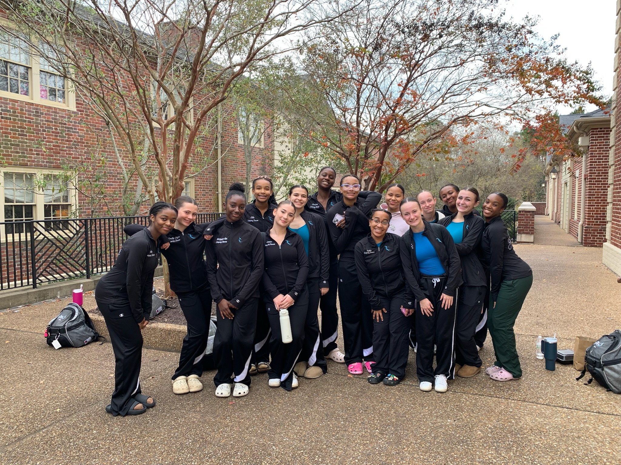 Learning and Growing in Williamsburg: DE Dancers attend MADM's November Workshop!