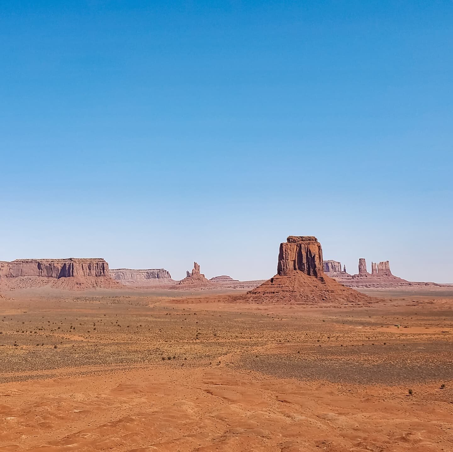 What you need to know about visiting Monument Valley right now (save and share)
 
After being closed for the past 16 months, popular Navajo Nation Tribal Parks destinations like the Four Corners Monument, Antelope Canyon, and Monument Valley are now 