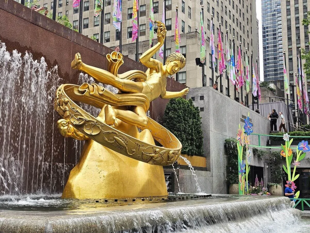 Rockefeller Center is included in the New York City pass