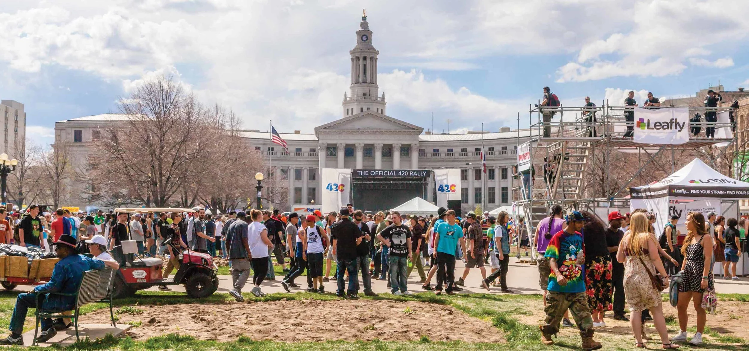 Last year’s 420 Rally, staged in front of Denver’s City Hall ( source )