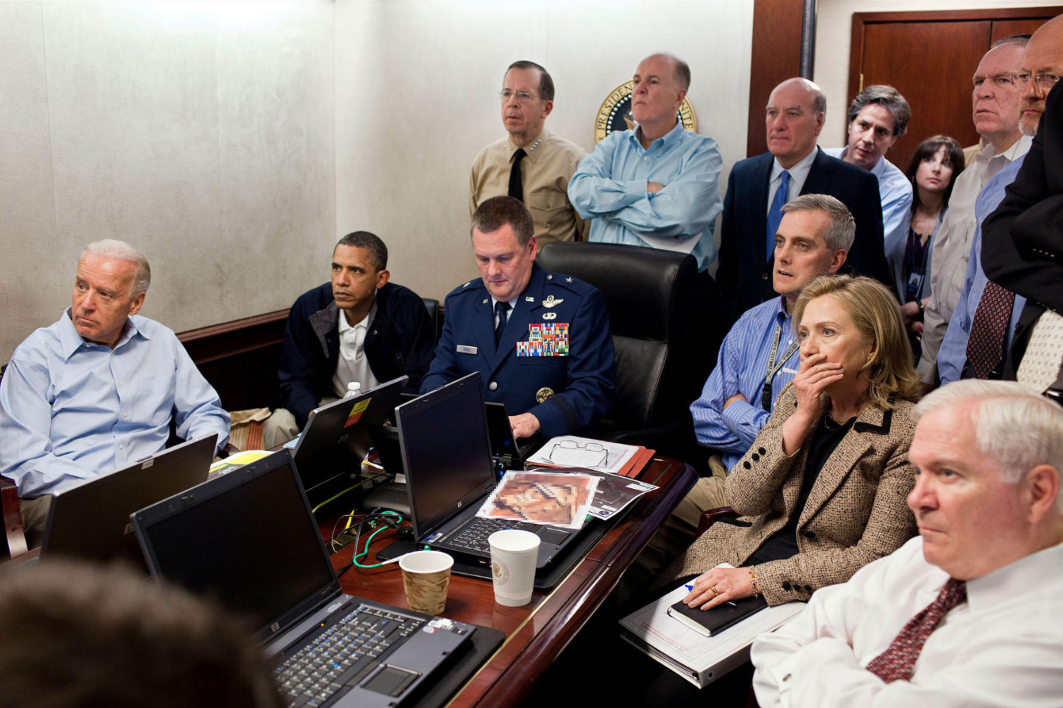 President Obama and other officials in the Situation Room overseeing the CIA-led operation resulting in Osama Bin Laden’s capture in 2011 ( Image )