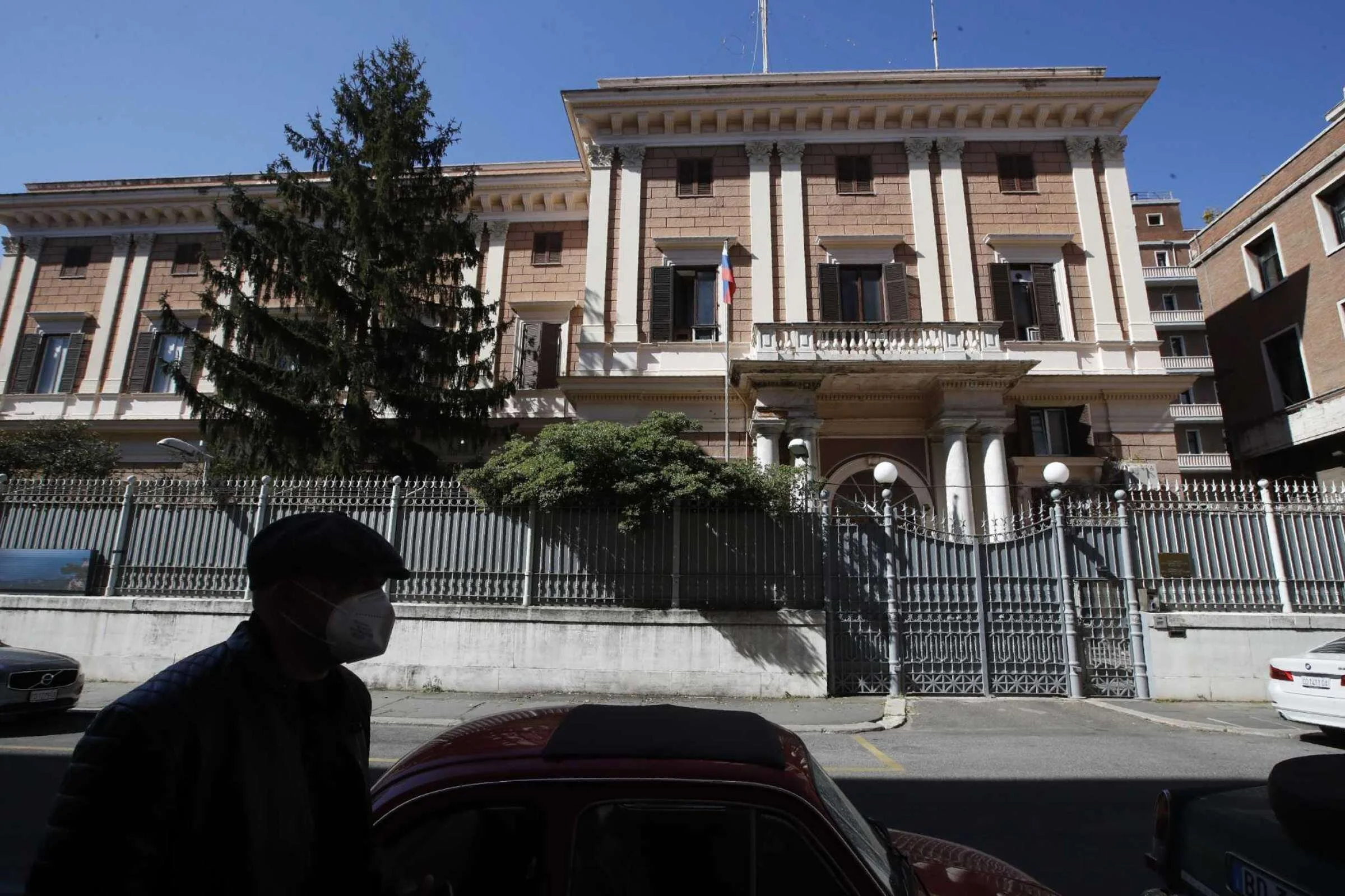 Italy Arrests Navy Captain for Spying and Expels Two Russian Diplomats