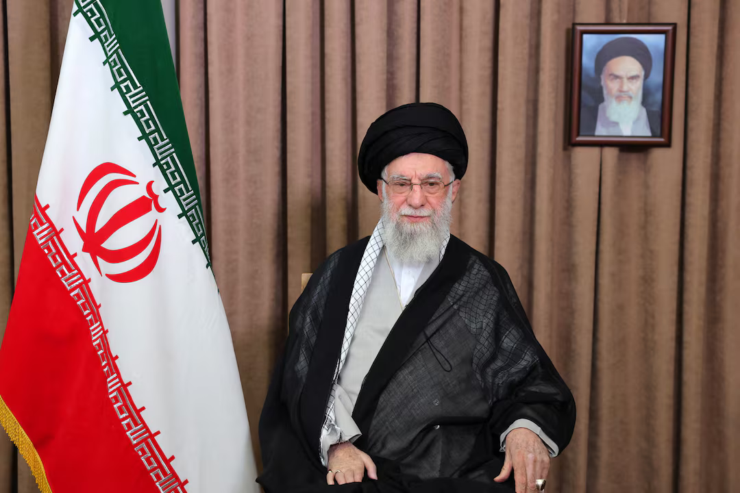 Pahlavi or Khamenei: Dynasties Duel for Iran