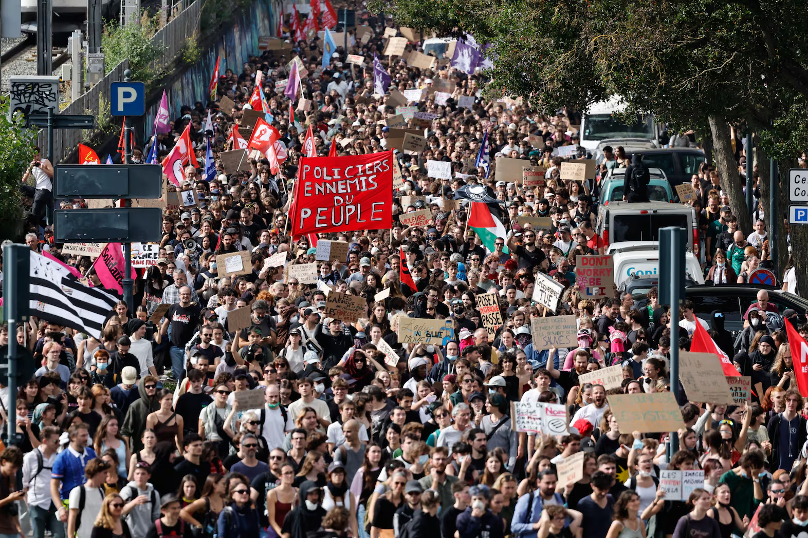 French Student Protests Fuel a Political Reckoning