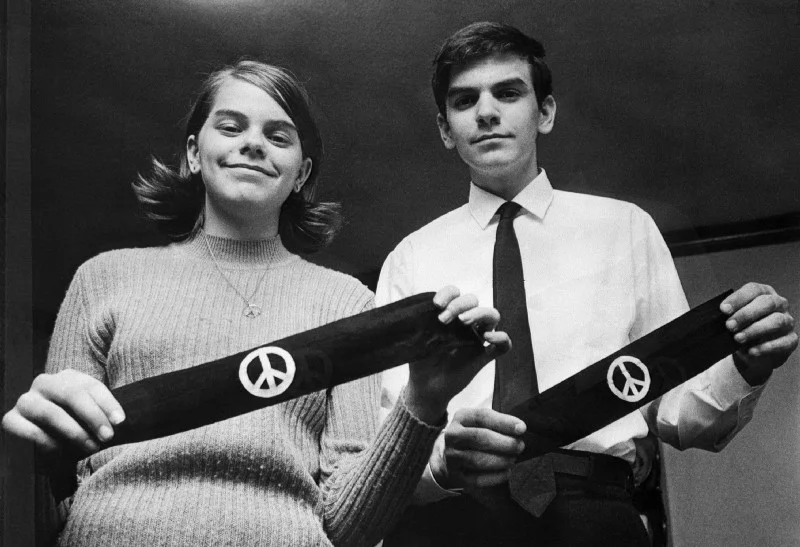 Mary Beth and John Tinker in 1968. © Bettman/Corbis/AP