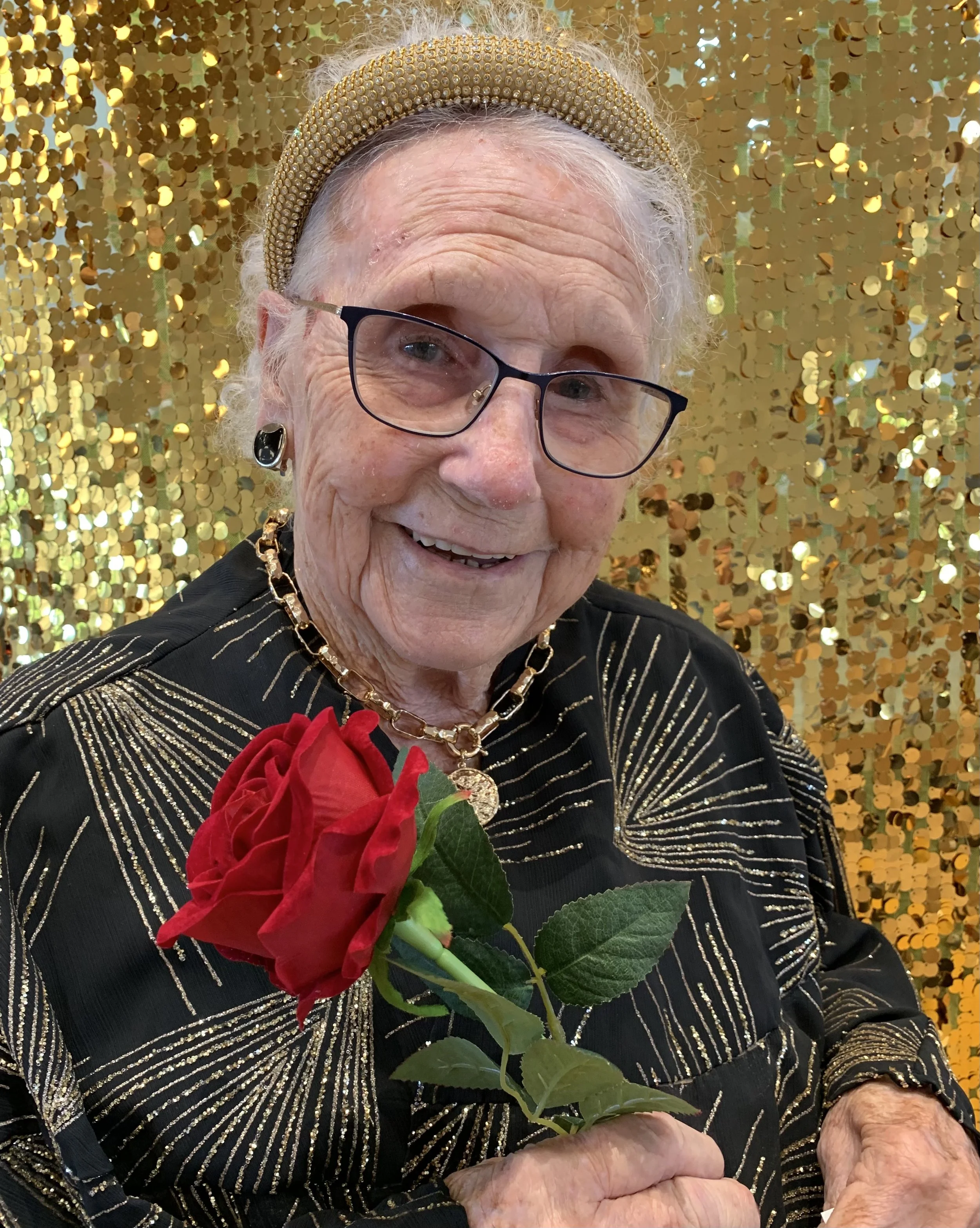 Residents Shine in Special Glamour Photoshoot Experience