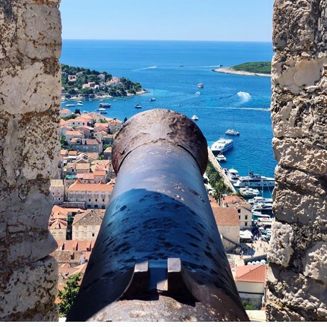 Croatia&rsquo;s Dalmatian Coast has the best sunsets in the world, according to Alfred Hitchcock. And yes, the Dalmatian dog breed originated from this region. 🌅 📷 @colt_jones &bull;
&bull;
&bull;
#Croatia #CroatianCoast #StudyAbroad #TravelEurope 