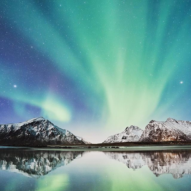 Wanna check out one of the best spots to see the Aurora Borealis? Head up to Norway, where from November until March the spectacle in the sky can be seen in all its glory. 🌌
📷 @johnygoerend &bull;
&bull;
&bull;
#AuroraBorealis #NorthernLights #Norw