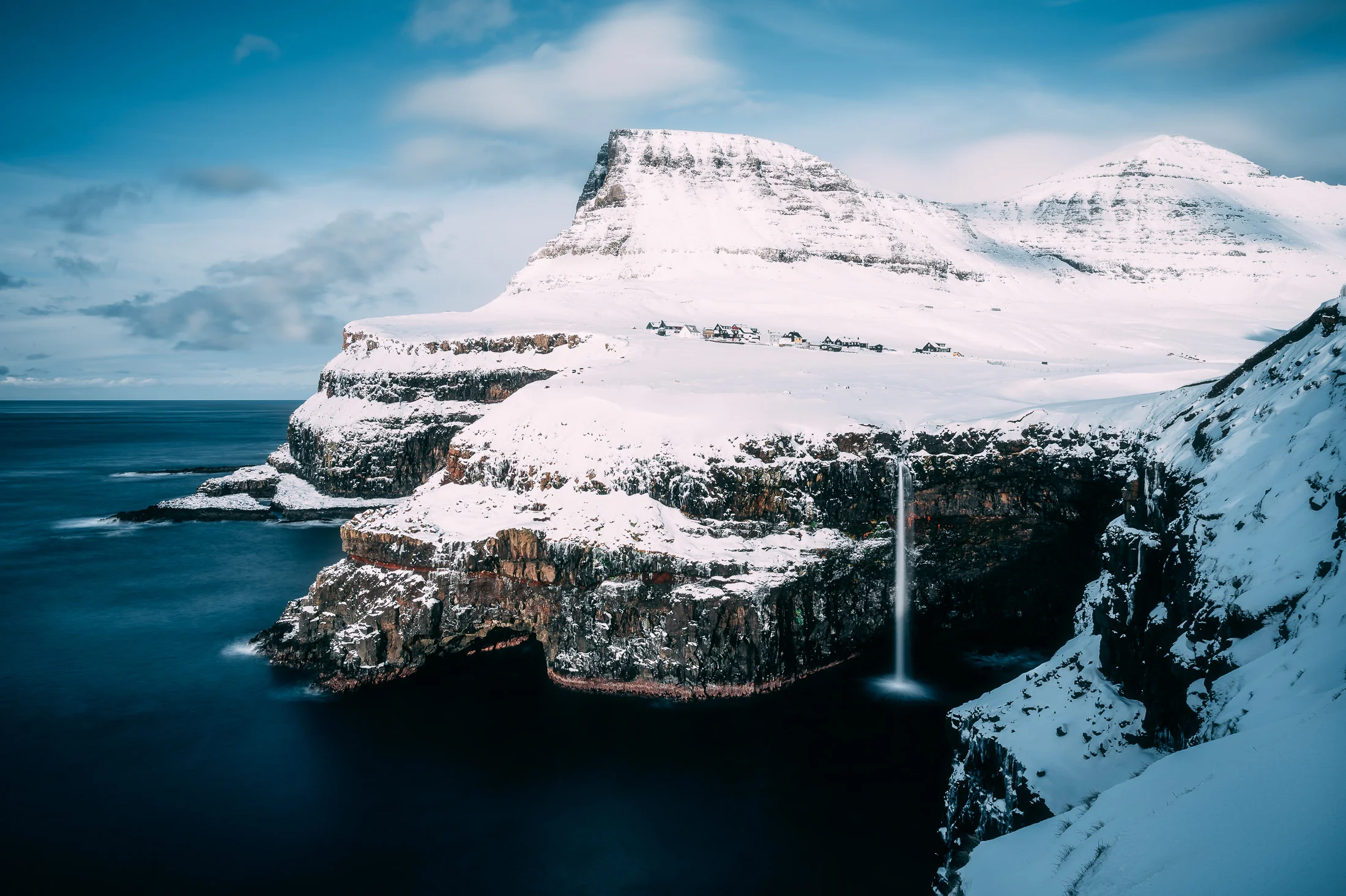 Múlafossur // Faroe Islands