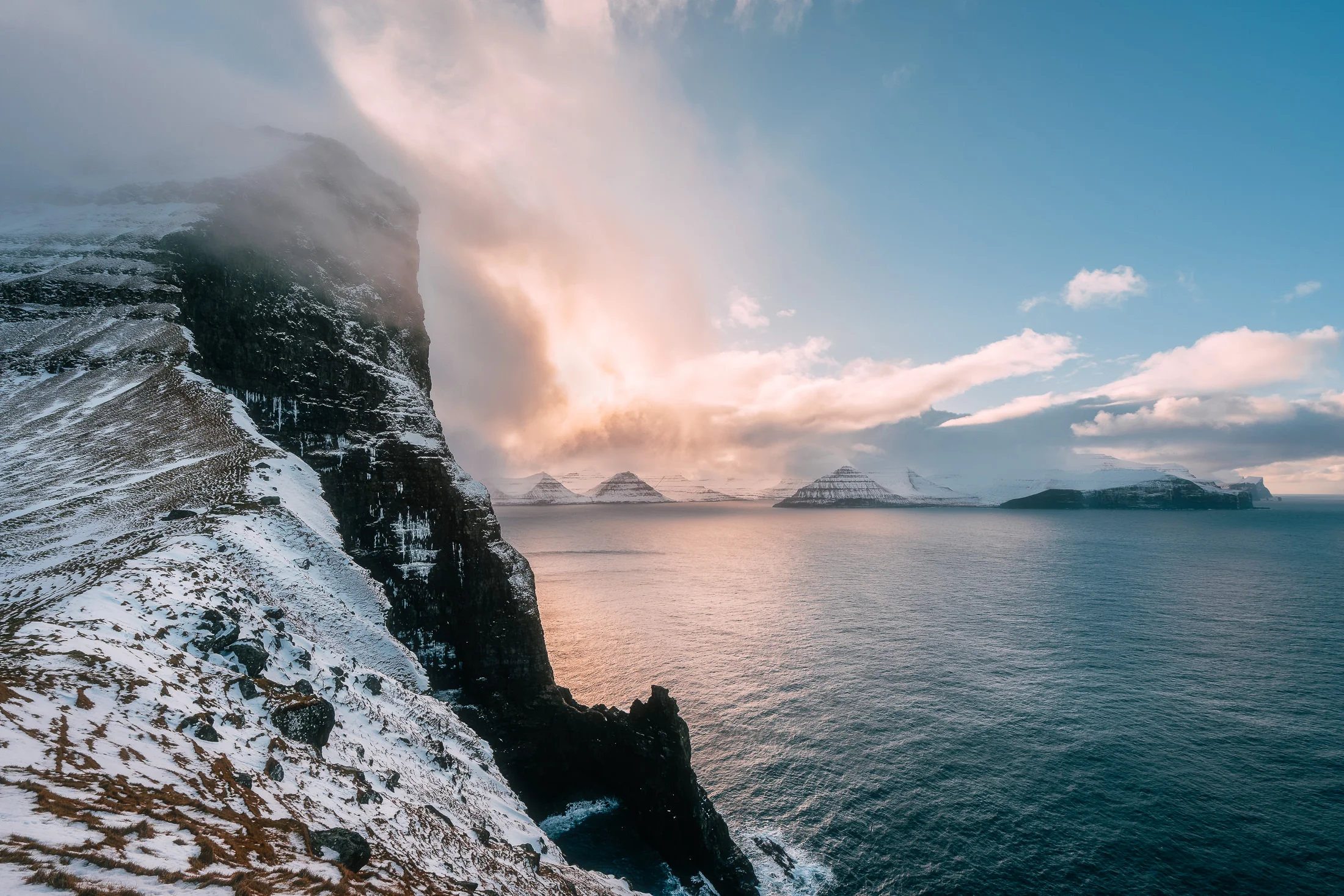 Edge of Kalsoy // Faroe Islands