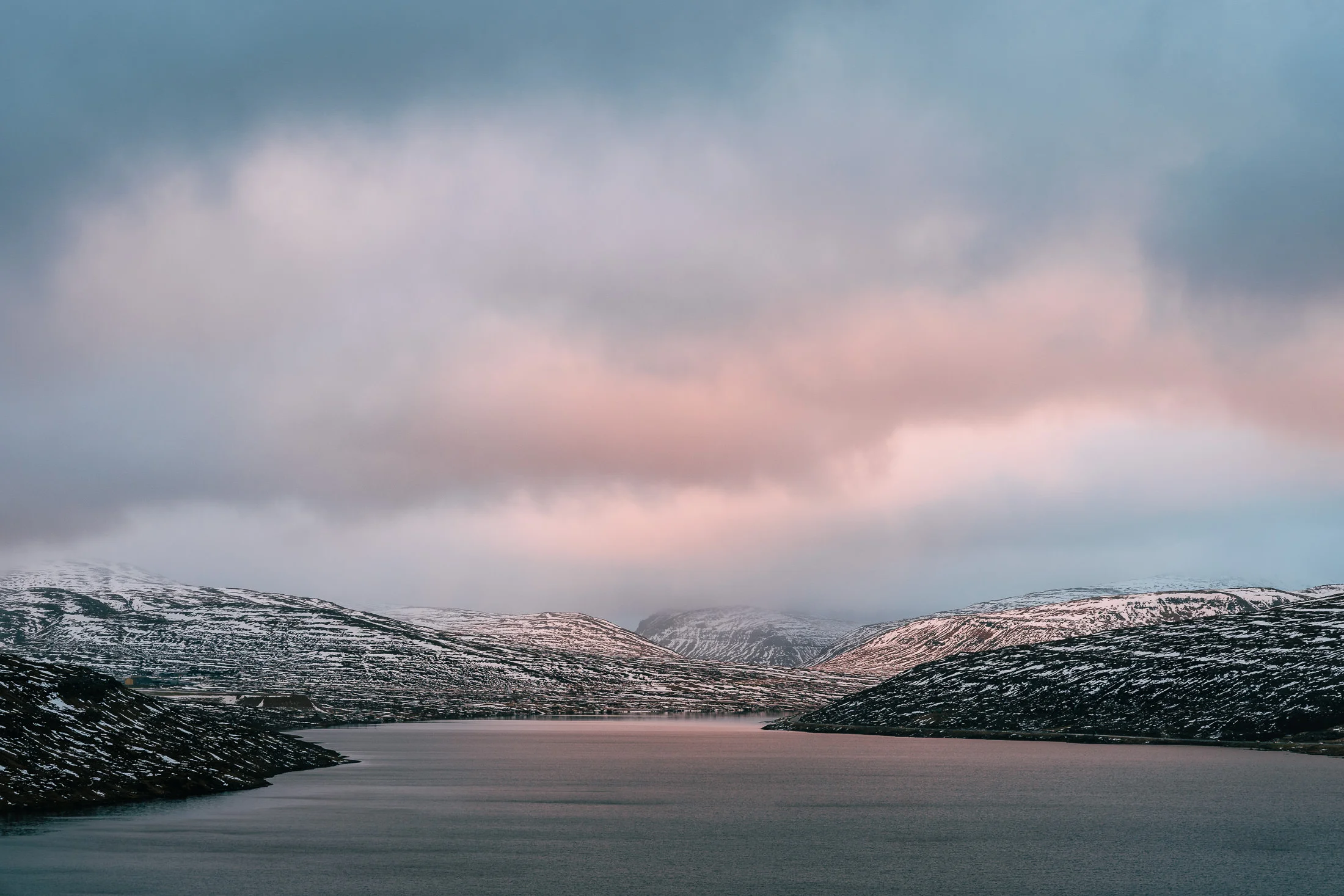 2019.02.07_Faroe_Traelanipa_Hike_A7III-9289-Edit.jpg
