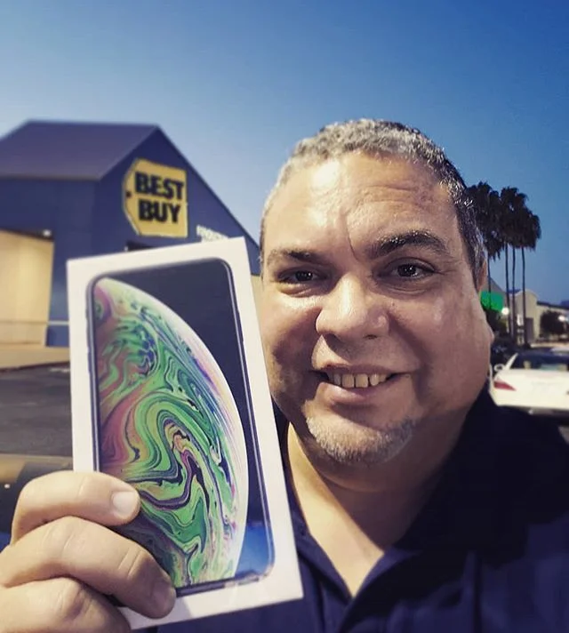 Just pick up the @Apple #iPhoneXsMAX. FULL review and comparison vs #galaxynote9 (and others) coming up soon. #youtubechannel 😁
#iphone #iphones #iphonepic #smartphone #mobilephone #bigphone #appleiphone #apple #iPhoneX #iphoneupgrade #iphonevsnote9 #review #preorders #preorderiphone #preordering #youtuber #youtube #blogger #vlogger #vlogging #vlog #technology #techreview #techreviews #iphonexs #bestbuy #note9