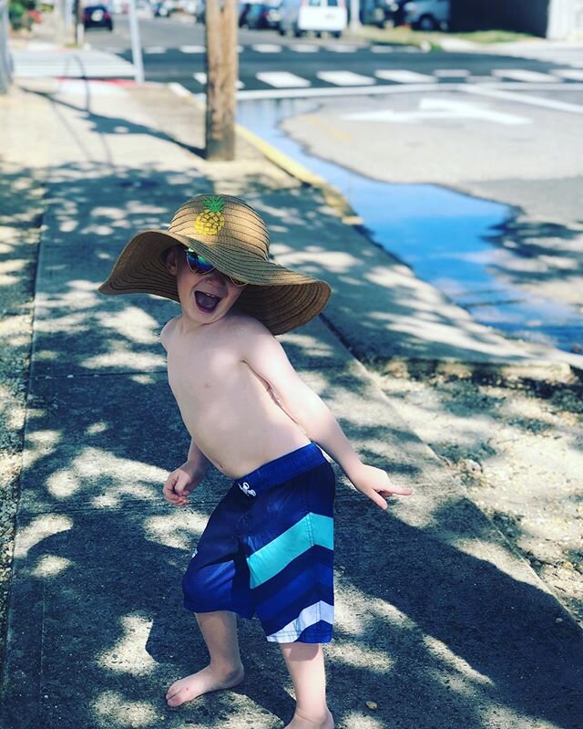 Much needed smiles from this boy, today. His brother&rsquo;s swim trunks. His sister&rsquo;s sunglasses. My sun hat 🥰☀️
.
#sunshine #mysunshine #youmakemehappywhenskiesaregrey