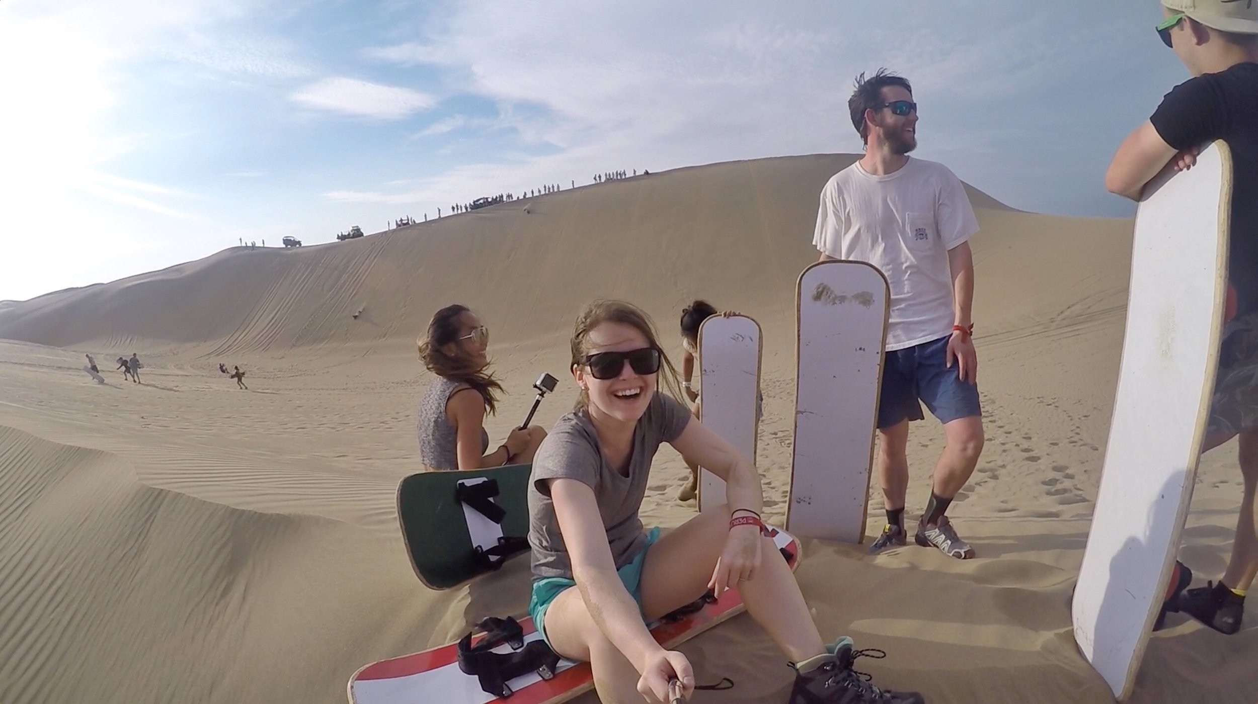 Sandboarding+in+Huacachina1.jpg