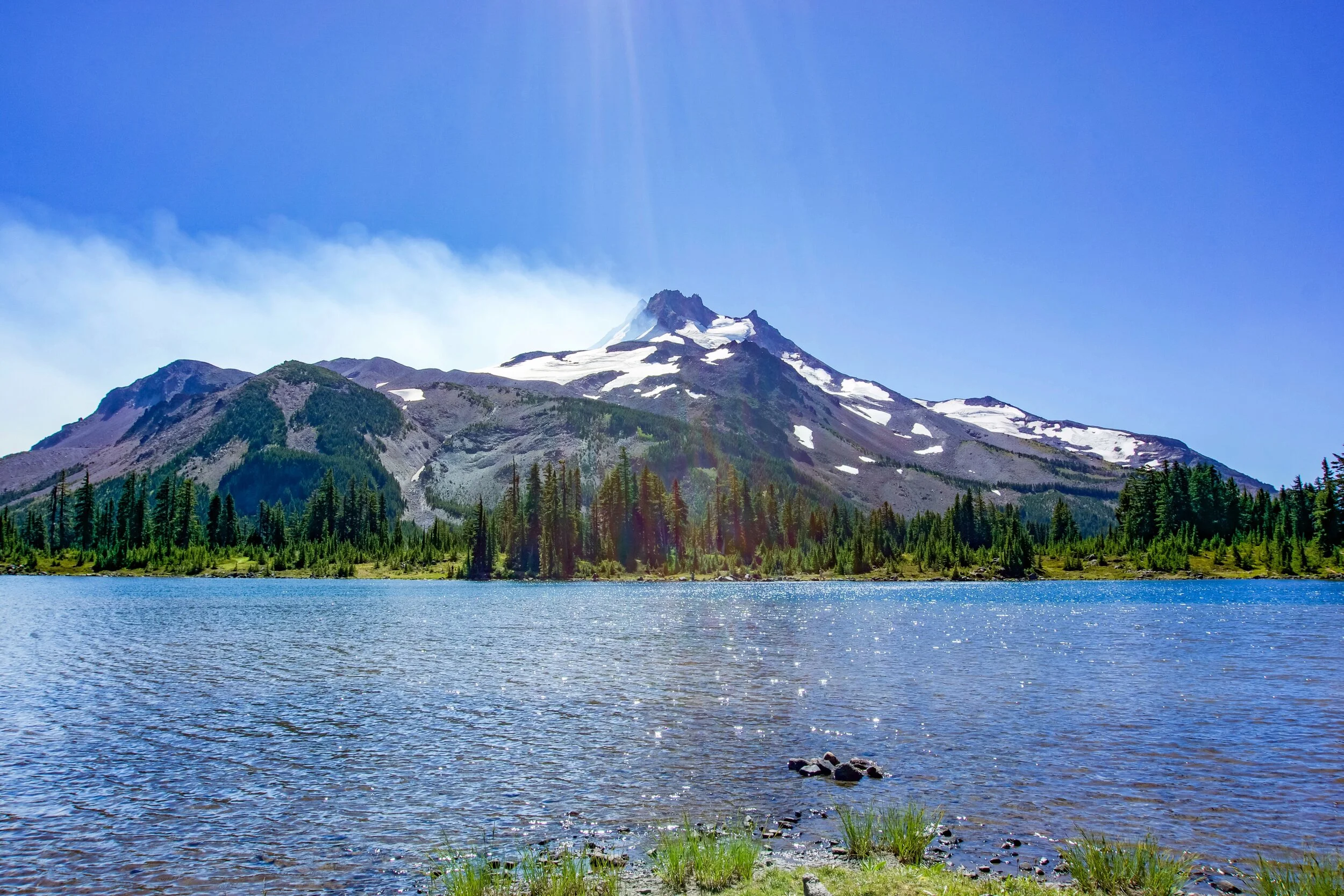 Hiking the Pacific Crest Trail to Russell Lake, Oregon — Snows Out West