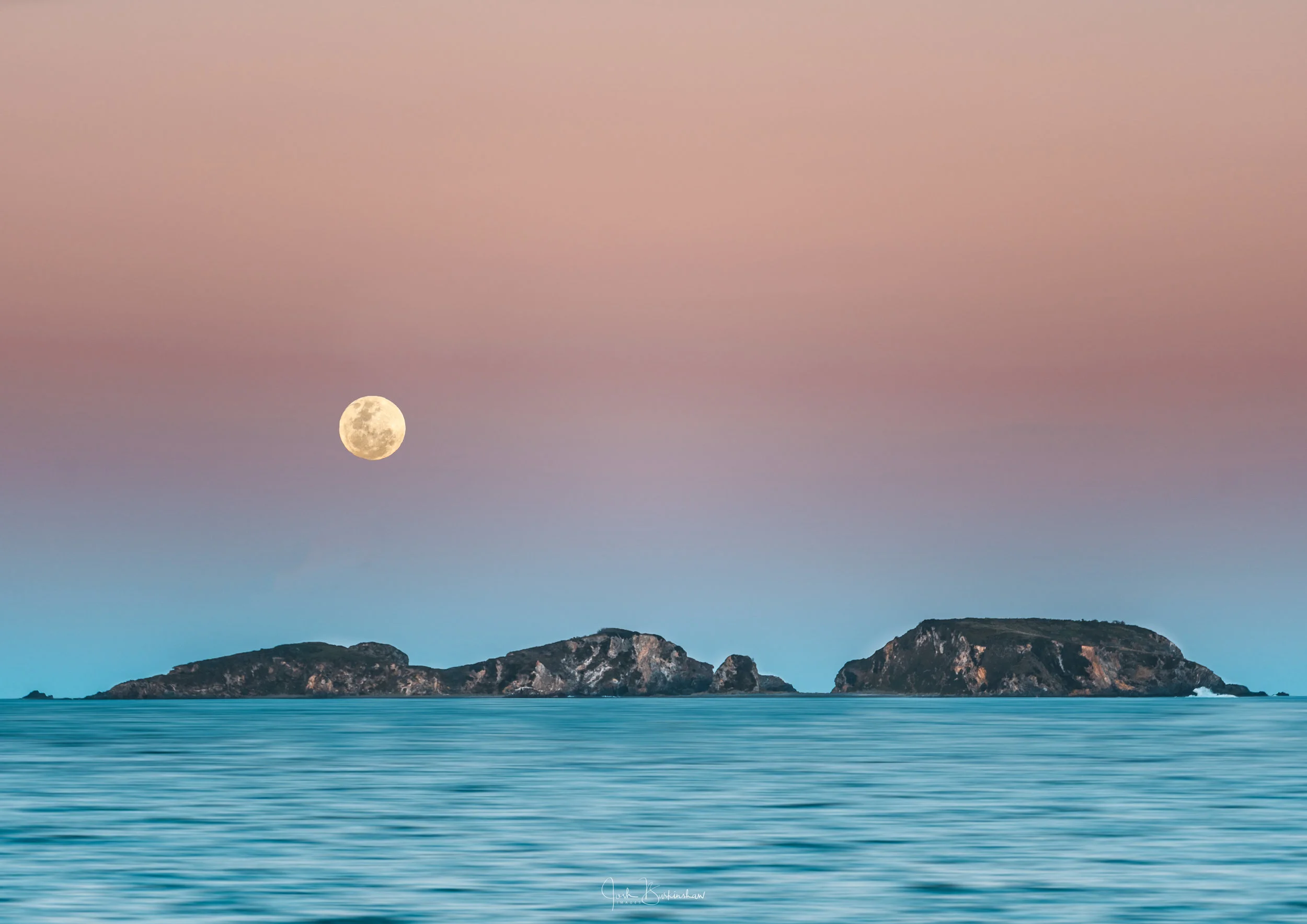 Fullmoon tollgate ig2 (1 of 1).jpg