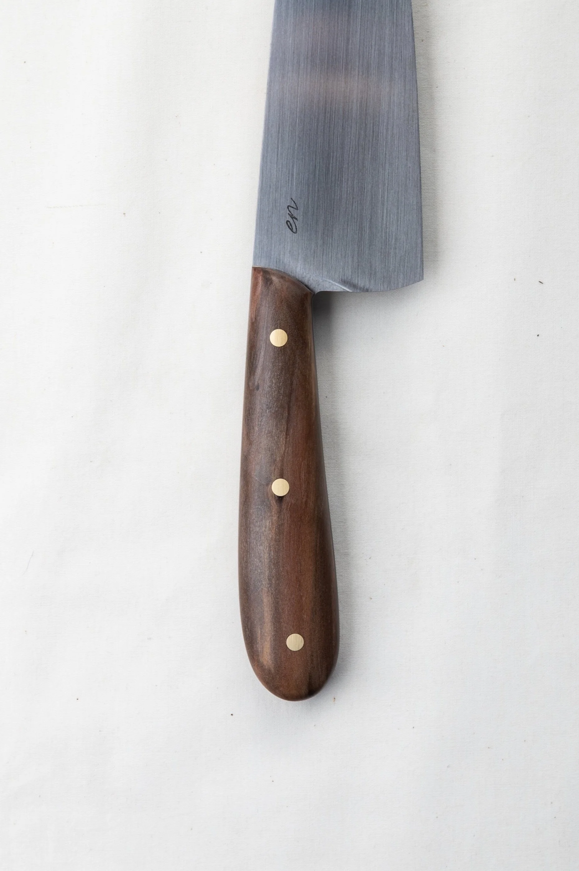 EverettNoel_BackToCenter_Knives-8.jpg