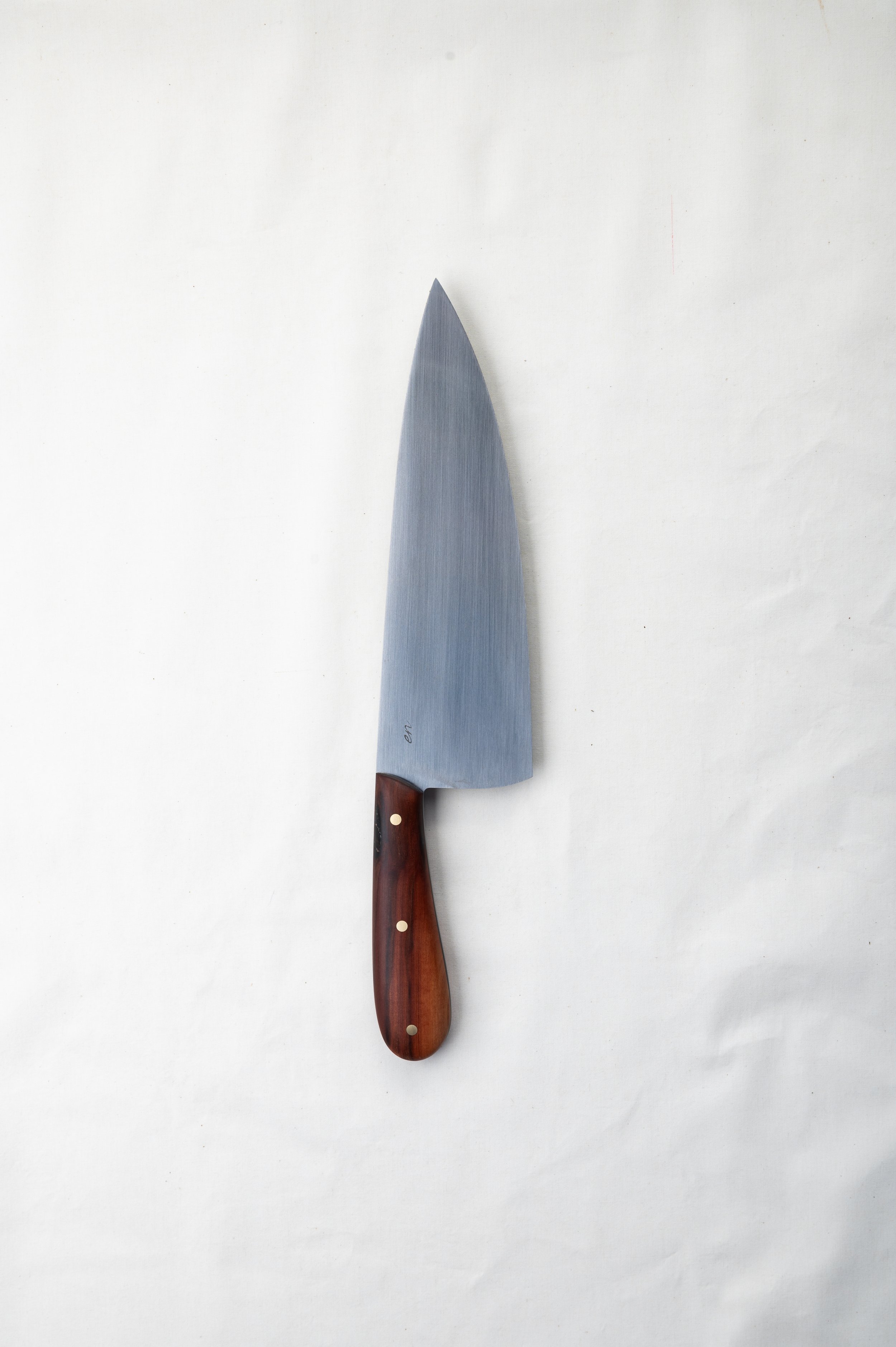 EverettNoel_BackToCenter_Knives-1.jpg