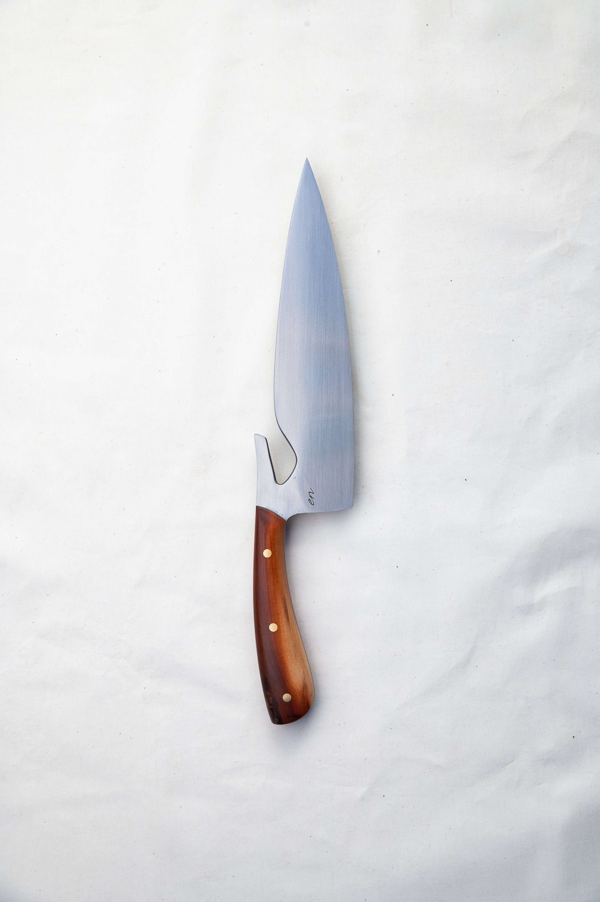 EverettNoel_BackToCenter_Knives-74.jpg