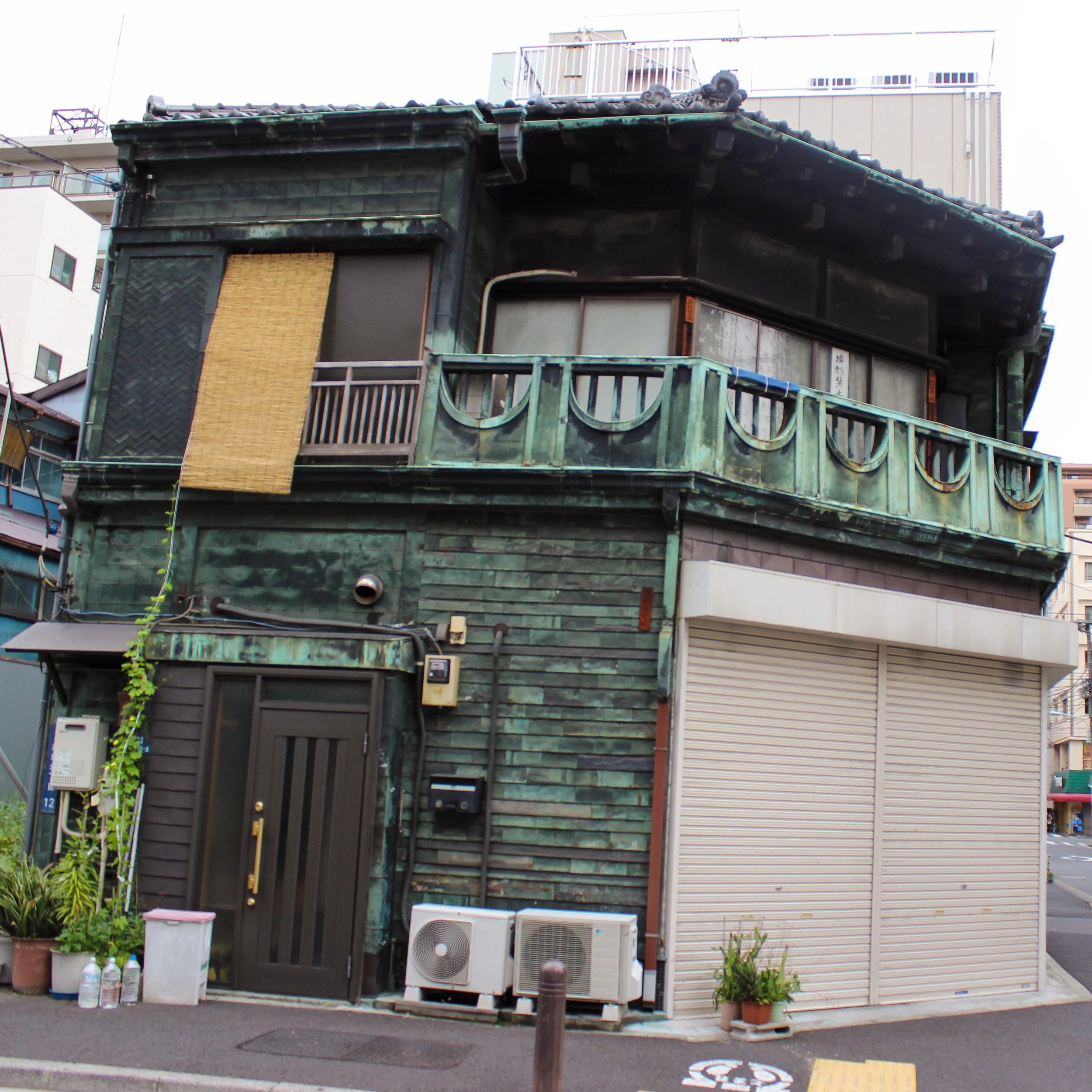 tsukiiiページ Early 20th century homes of Tsukiji — The Sushi Geek