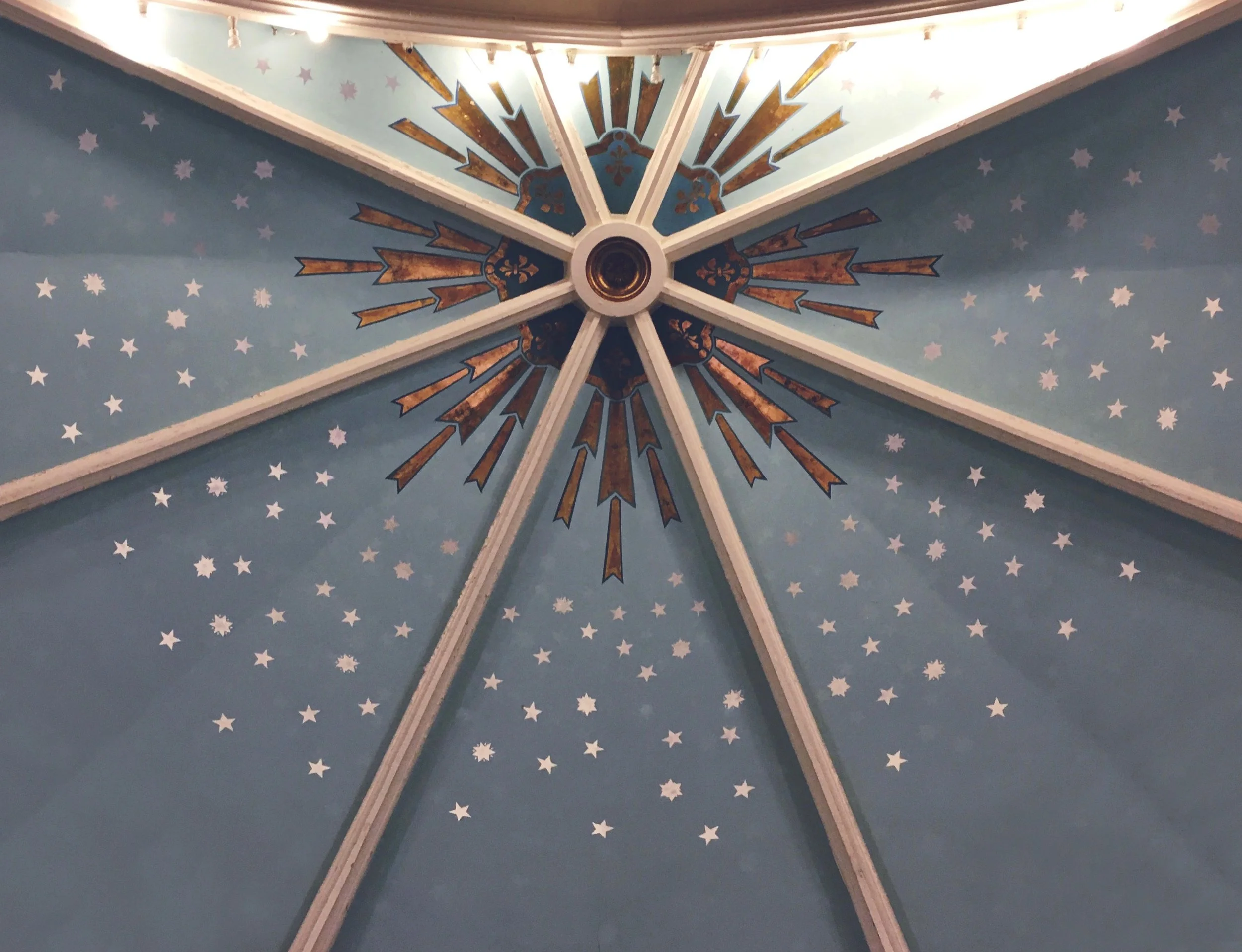 chorustourceiling.jpg