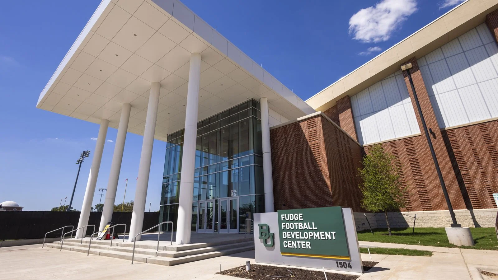 fall24-fudge-columns.jpg
