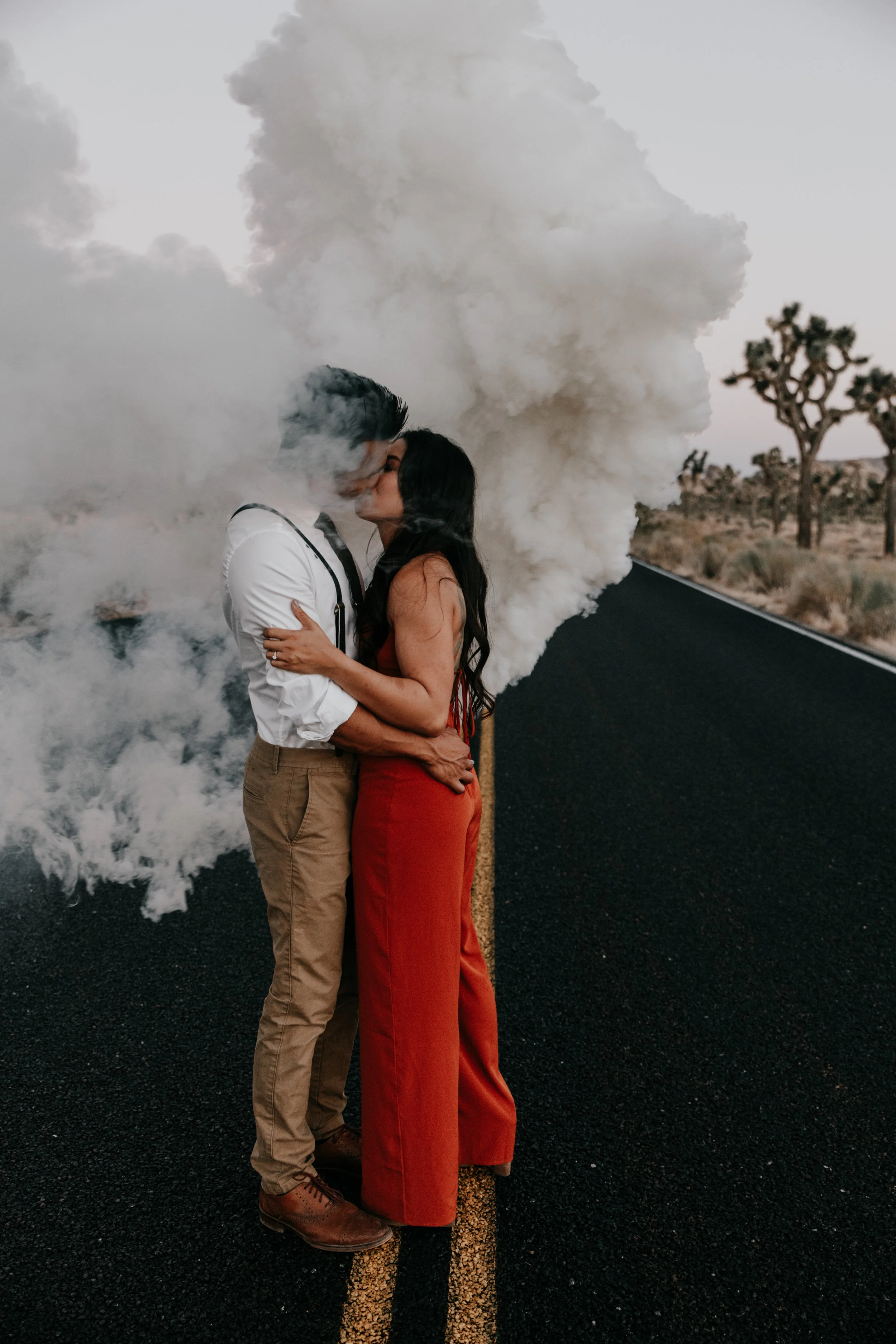 travel couple photo shoots