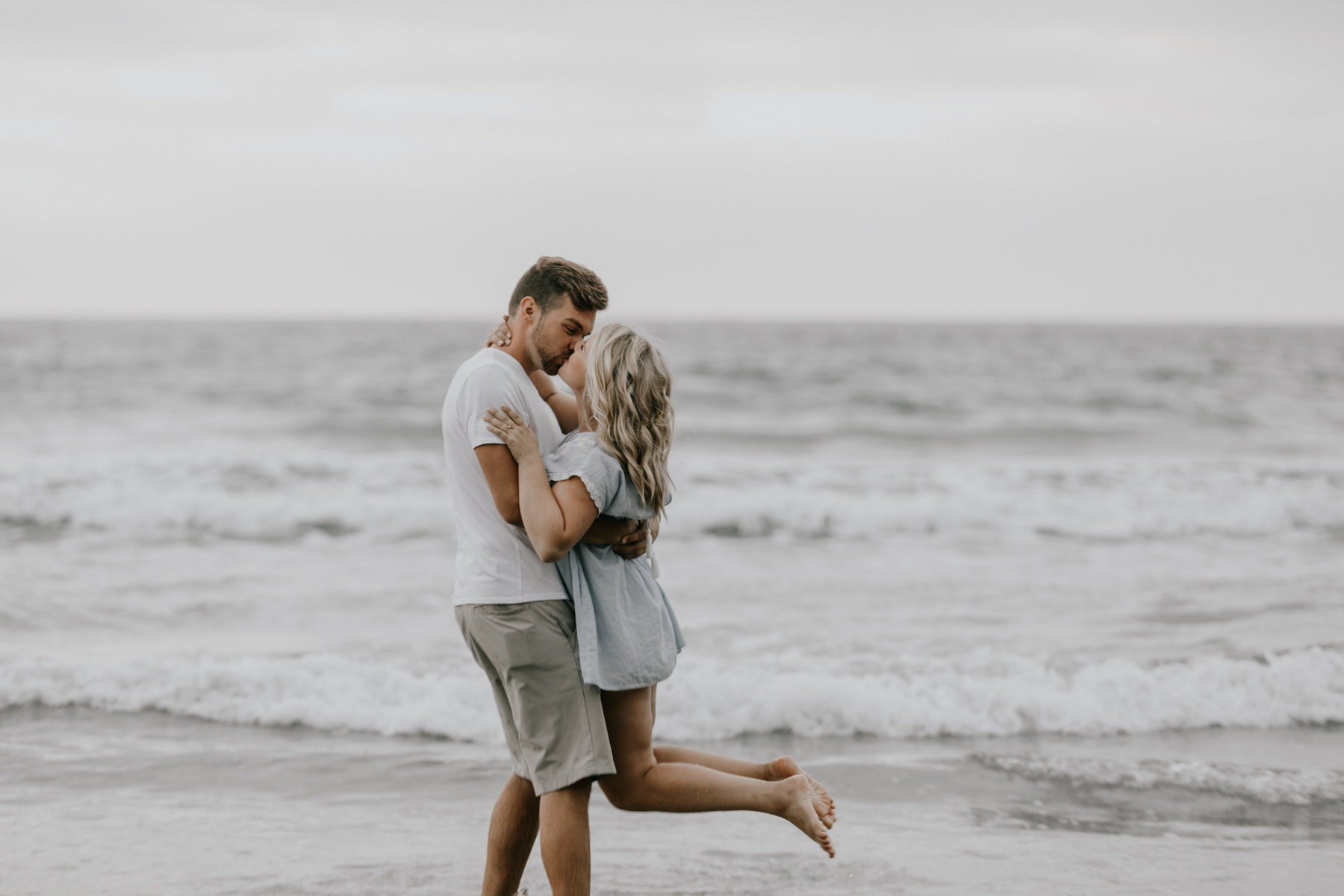 beachengagementphotographersandiego
