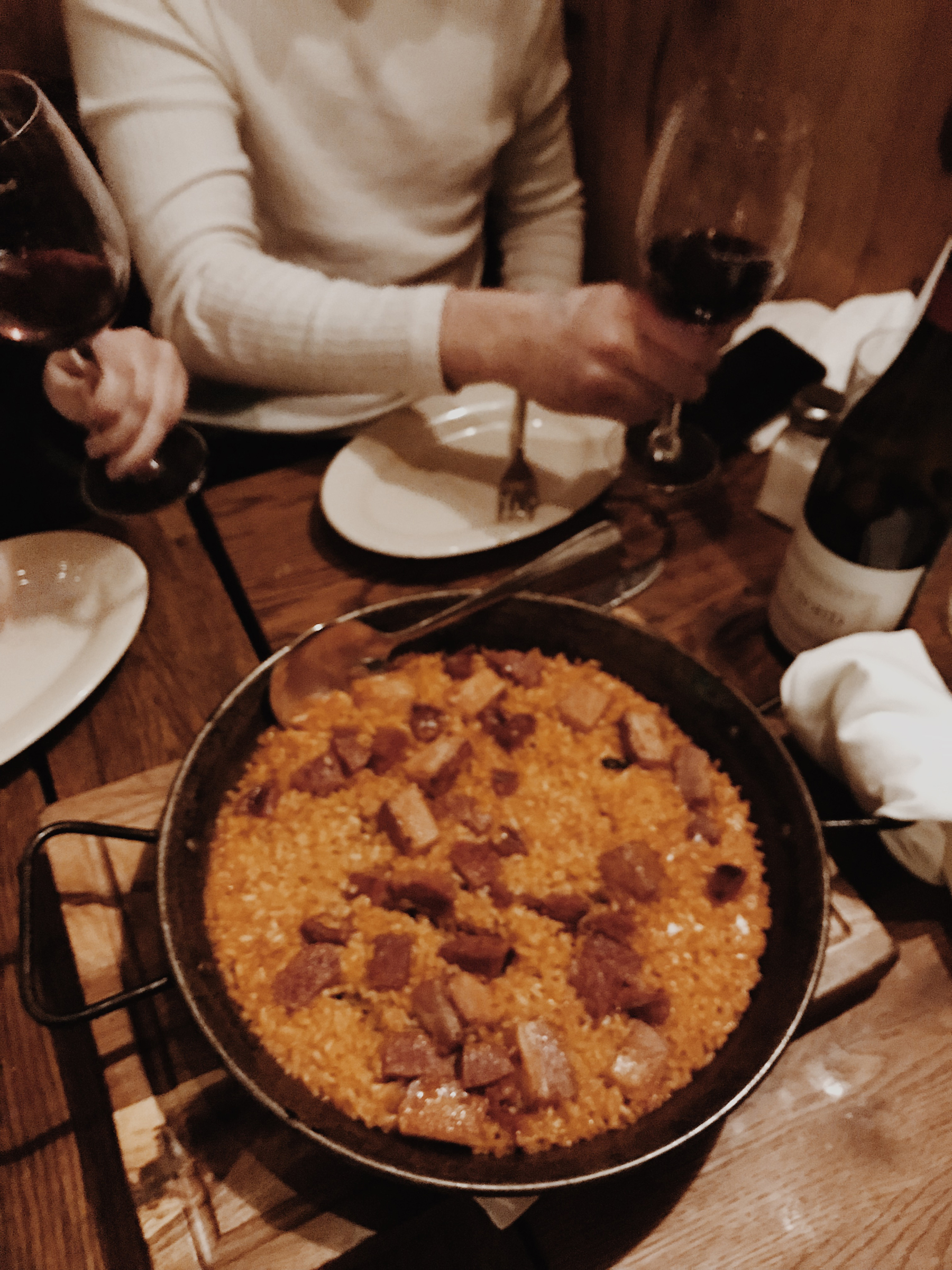 barcelonawinebar.JPG