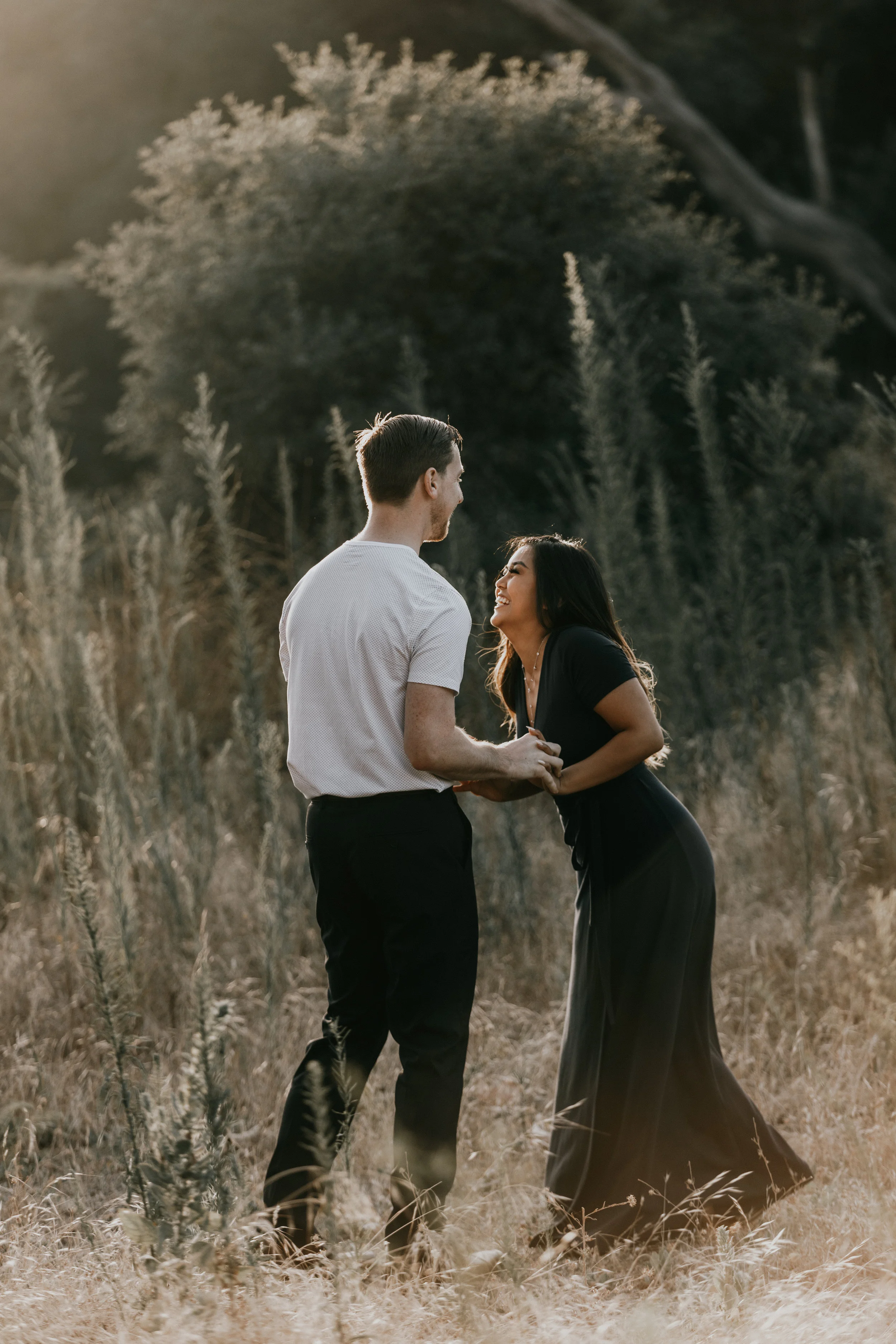 Outdoor Couple Photography Ideas