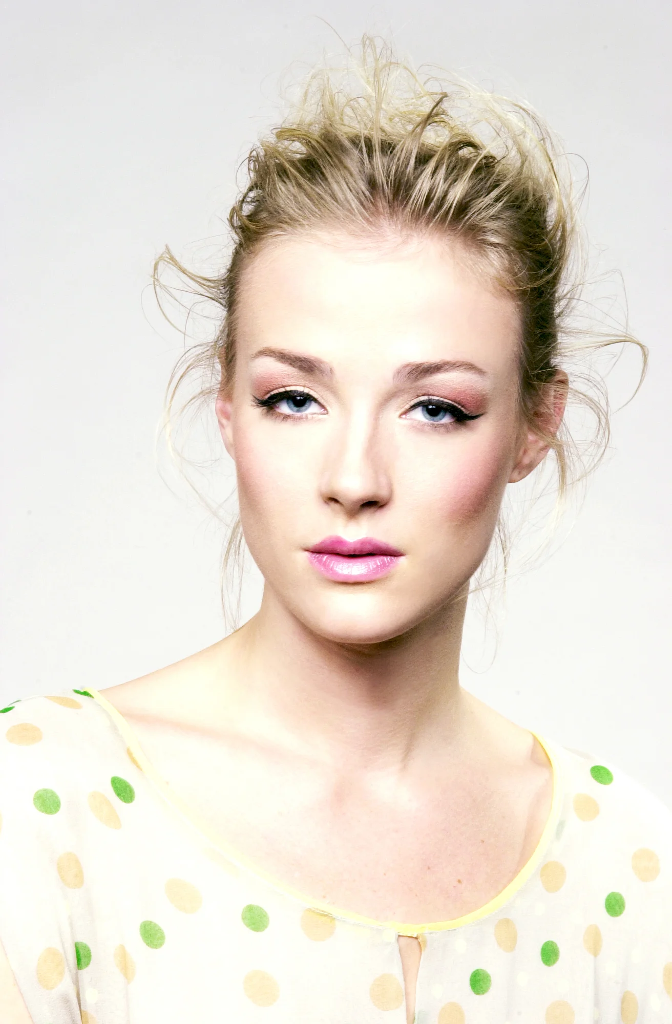 Make Up2.jpg
