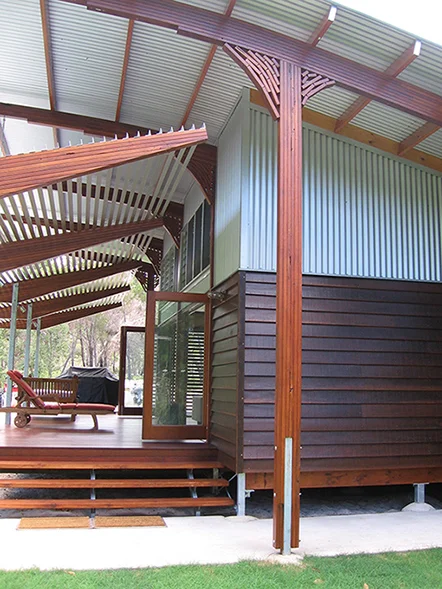 2 Bulwer Moreton Island.jpg