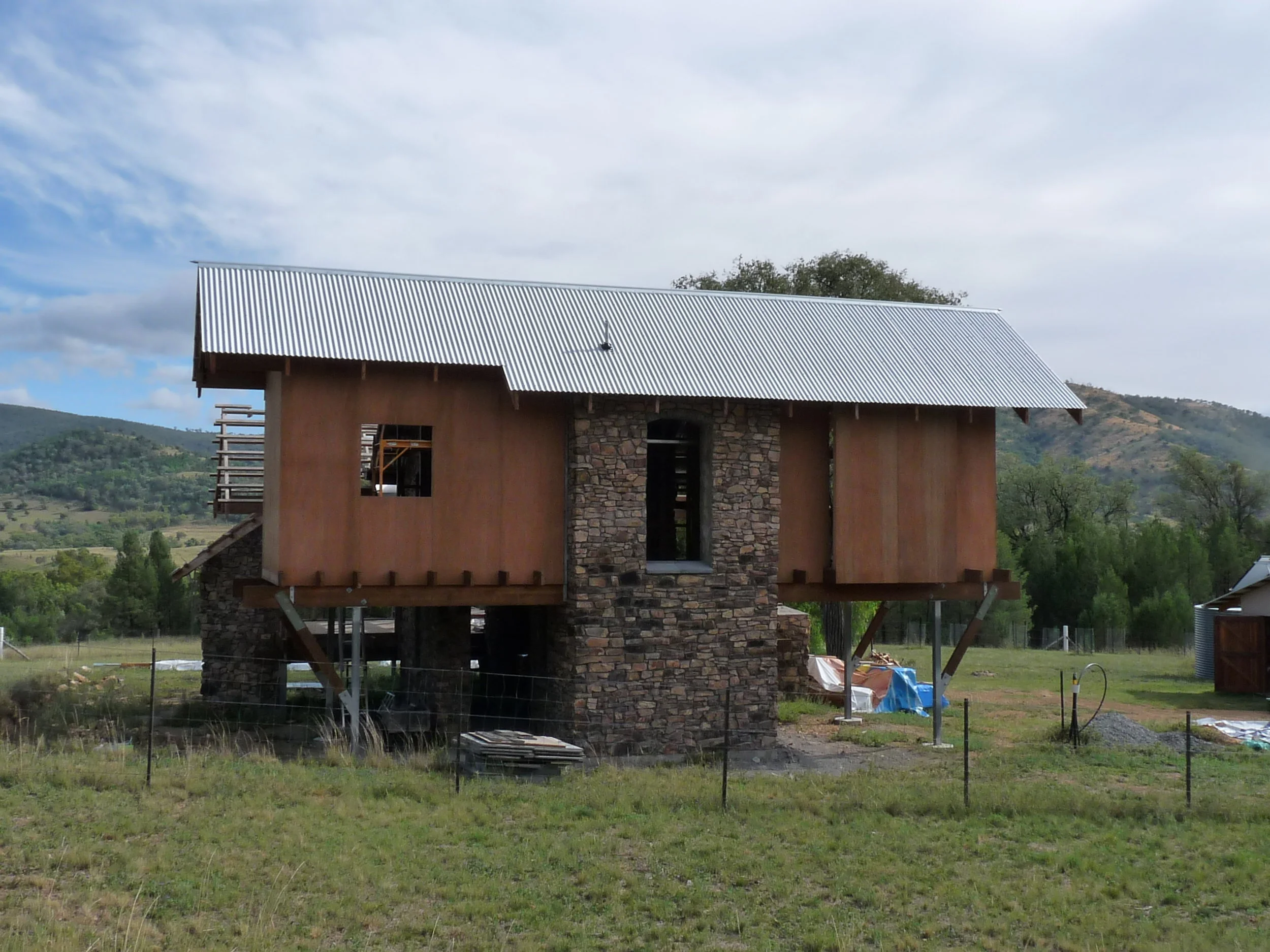 4 Bedroom roofing complete #2......JPG