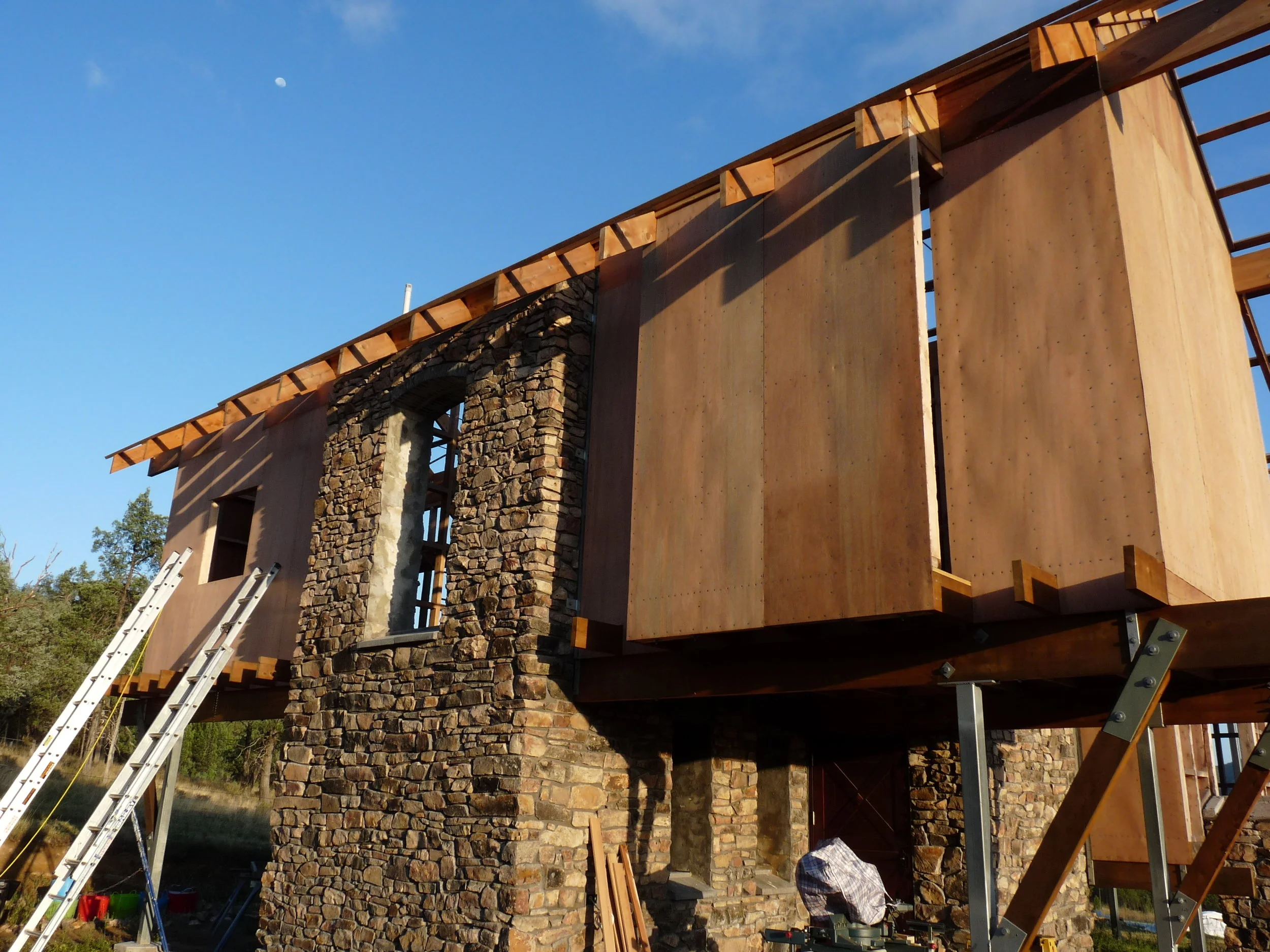 9 Sheet bracing complete on the bedroom floor......JPG