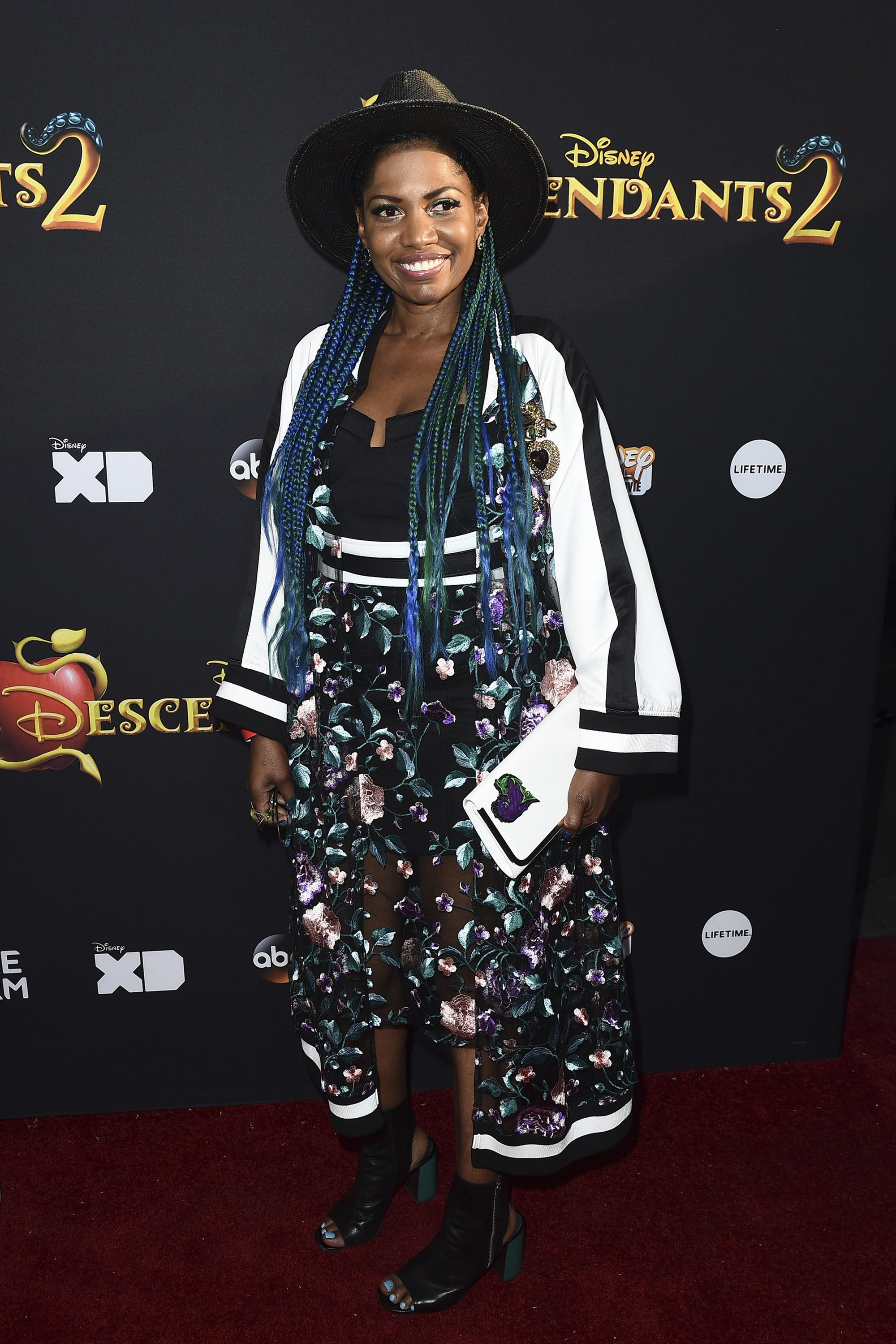Kara Saun (Costume Designer)